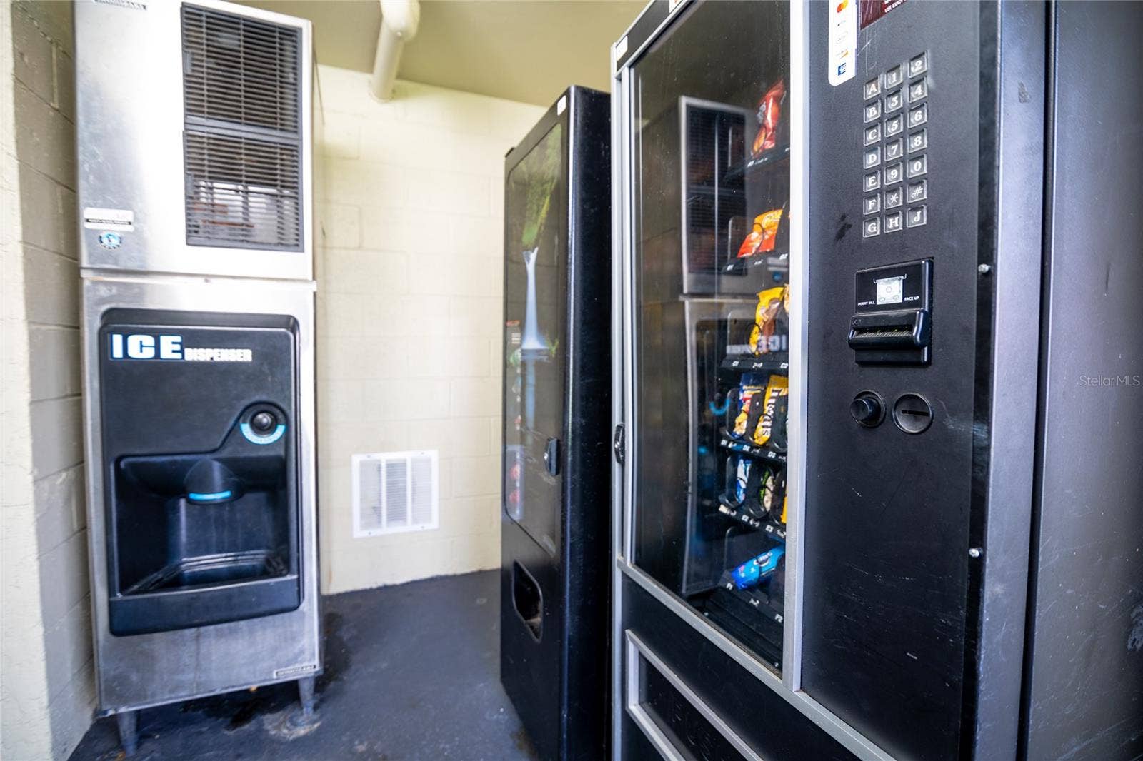 5245 W IRLO BRONSON MEMORIAL HIGHWAY, #276, Kissimmee, FL 34746 5245 W IRLO BRONSON MEMORIAL HIGHWAY, #276, Kissimmee, FL 34746