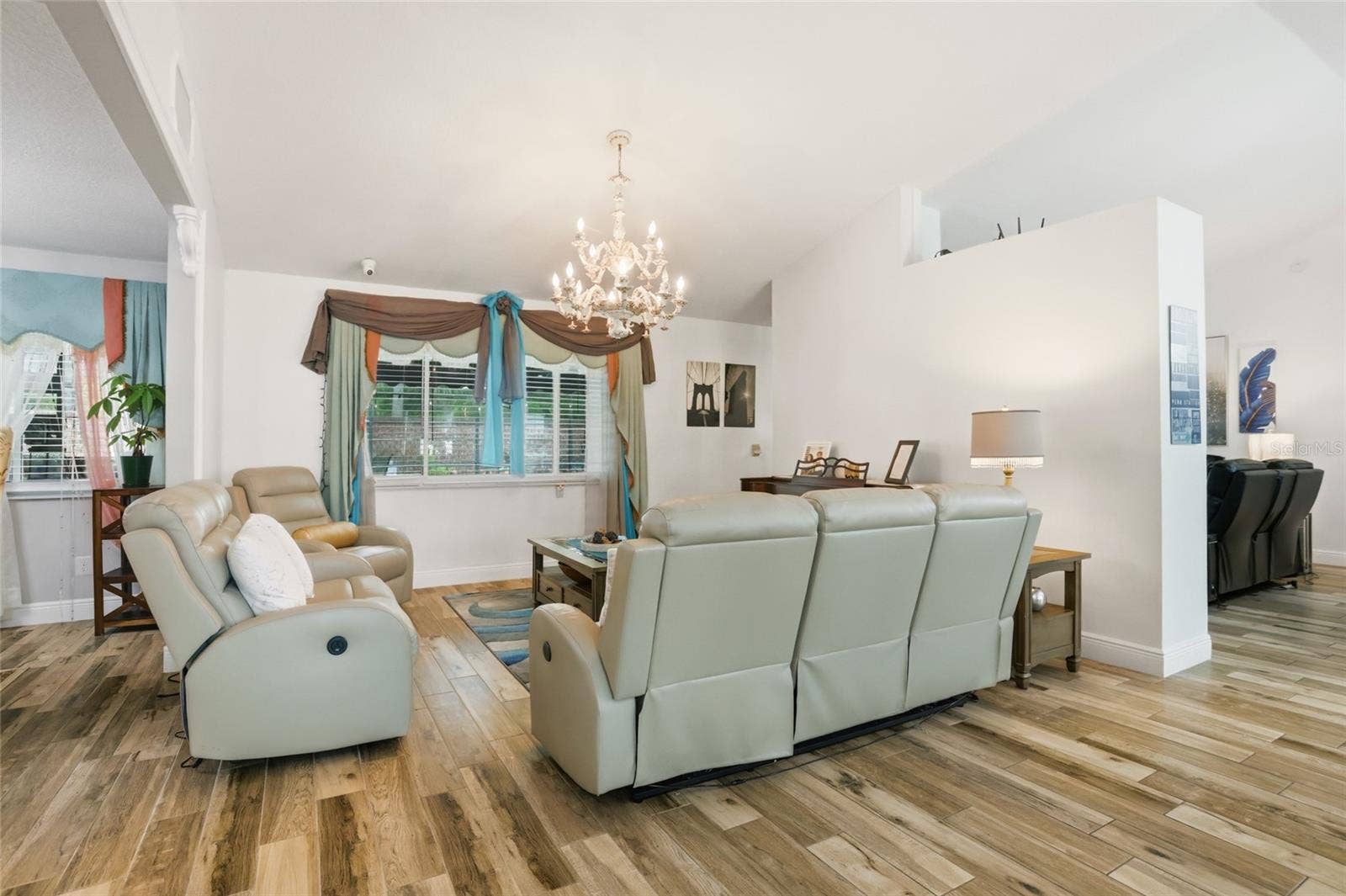 3185 TIMUCUA CIRCLE, Orlando, FL 32837 3185 TIMUCUA CIRCLE, Orlando, FL 32837