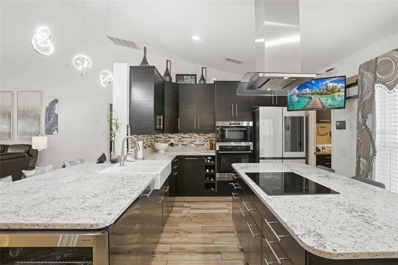 3185 TIMUCUA CIRCLE, Orlando, FL 32837 3185 TIMUCUA CIRCLE, Orlando, FL 32837