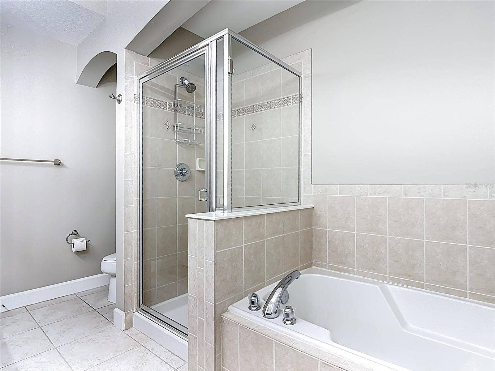 1231 WRIGHT CIR, #308, Celebration, FL 34747 Owner's Bathroom with Walk-in Shower