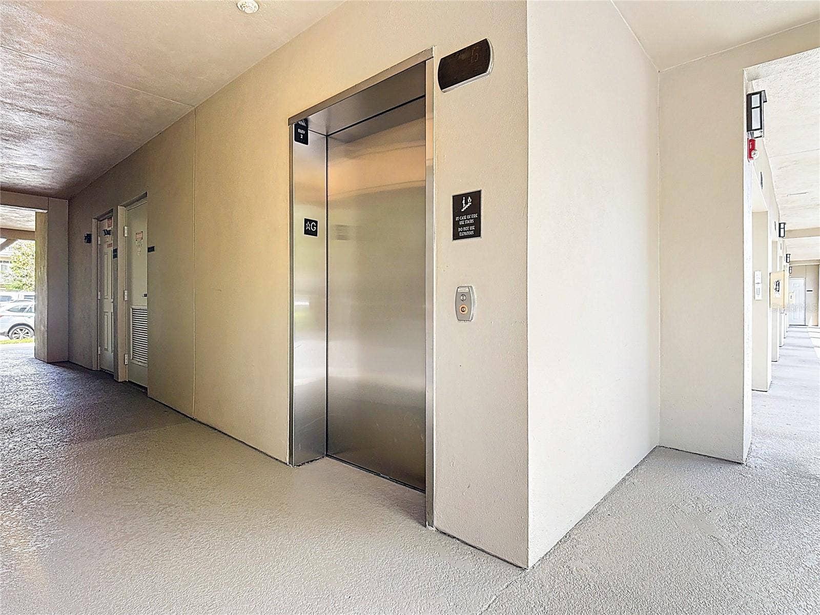 1231 WRIGHT CIR, #308, Celebration, FL 34747 Elevator Access (elevator is right next to the unit)
