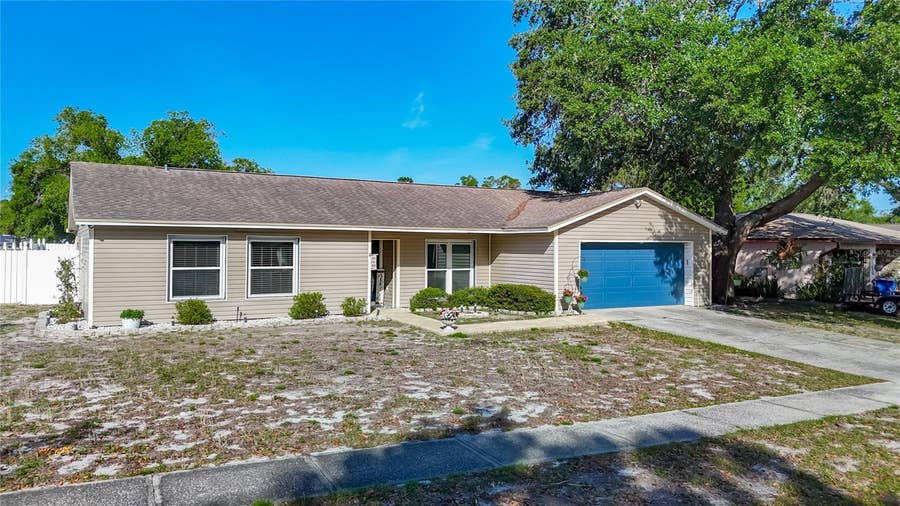 Property photo for 3729 SAND PEBBLE DRIVE, Valrico, FL