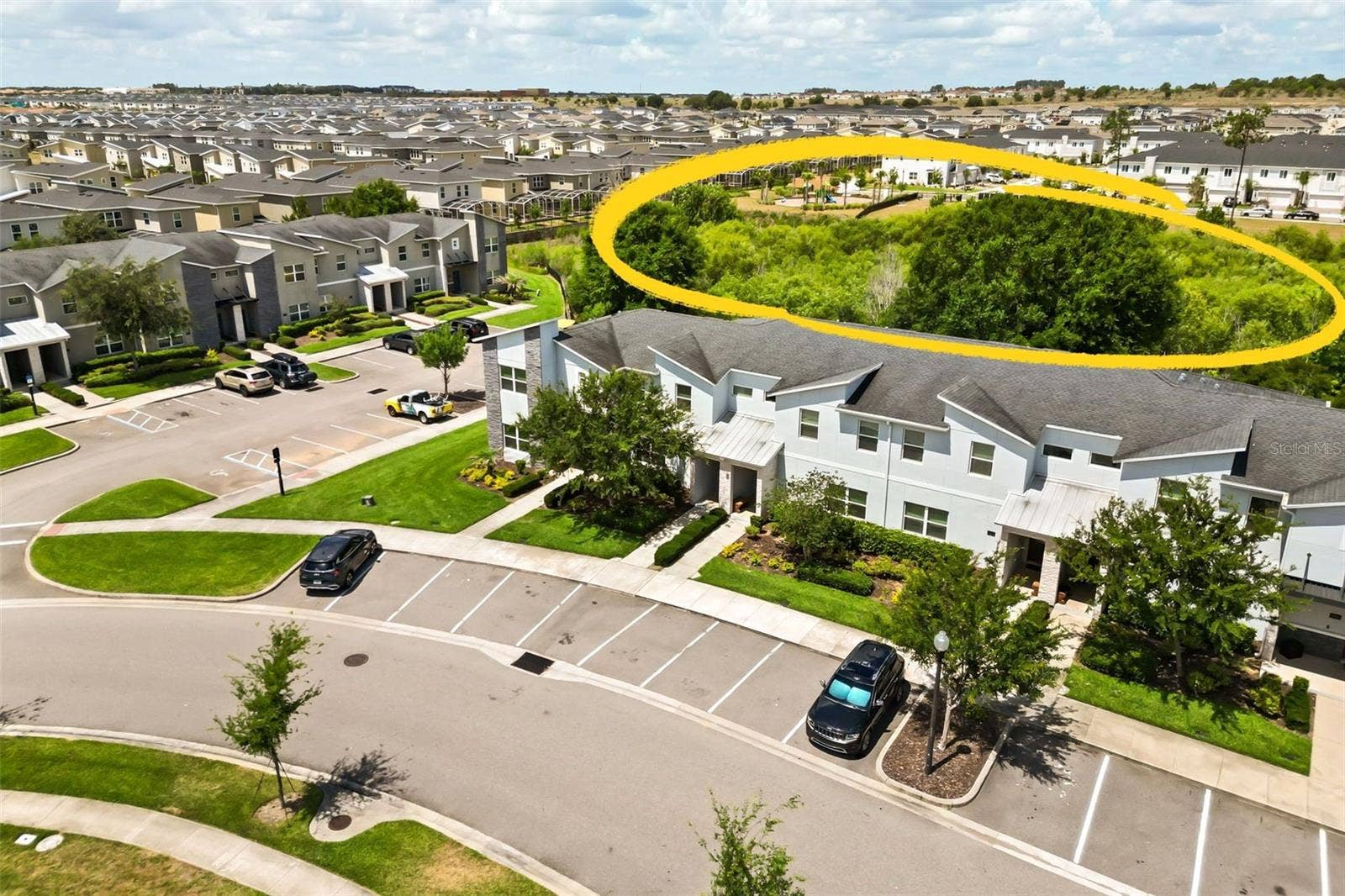 374 OCEAN COURSE AVENUE, Davenport, FL 33896 Exterior with NO rear neighbors! Also plenty of extra parking for guests!!!
