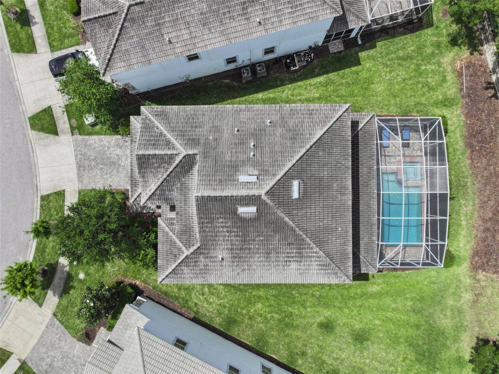 9038 STINGER DRIVE, Davenport, FL 33896 9038 STINGER DRIVE, Davenport, FL 33896