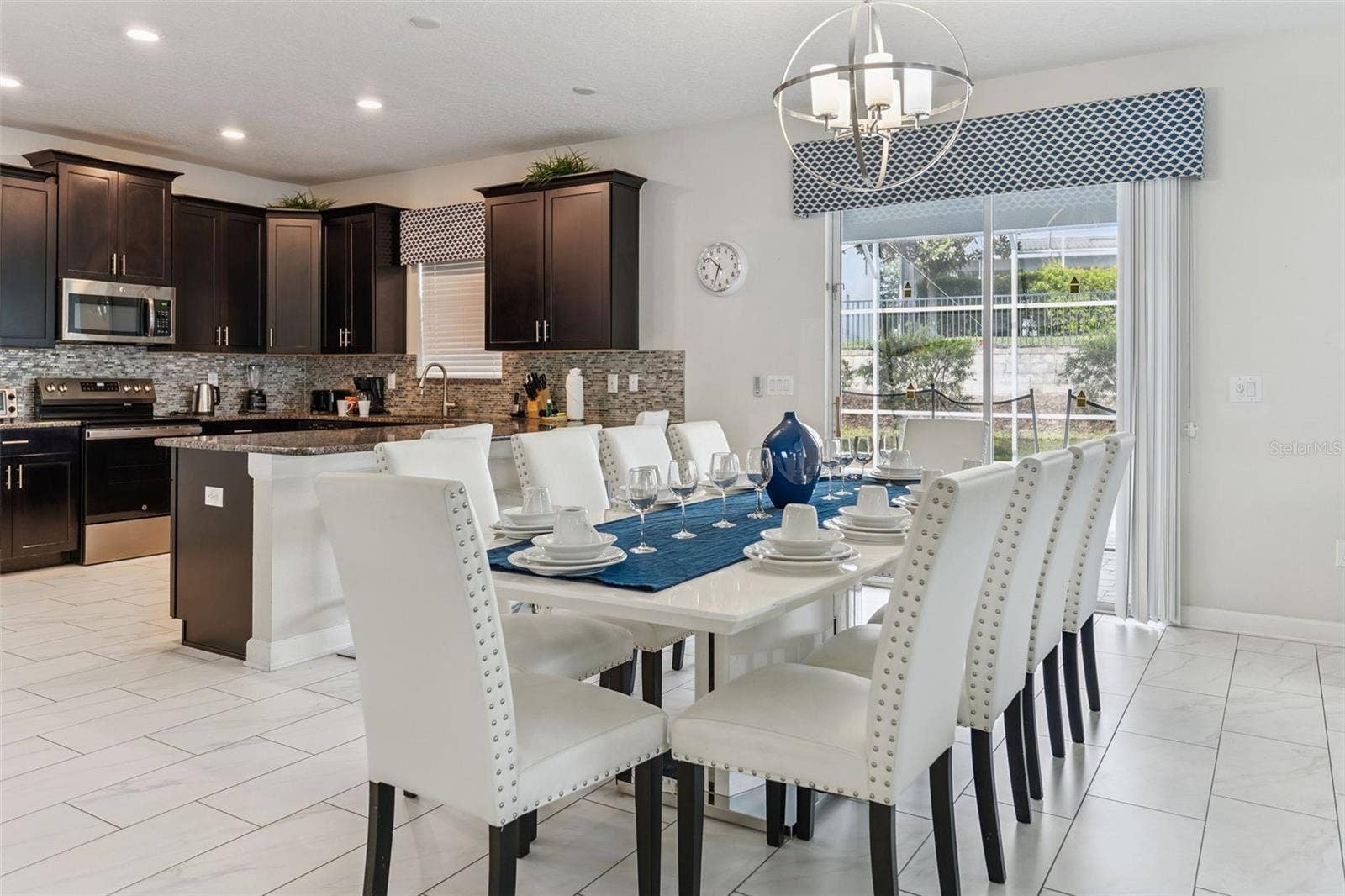 9038 STINGER DRIVE, Davenport, FL 33896 9038 STINGER DRIVE, Davenport, FL 33896