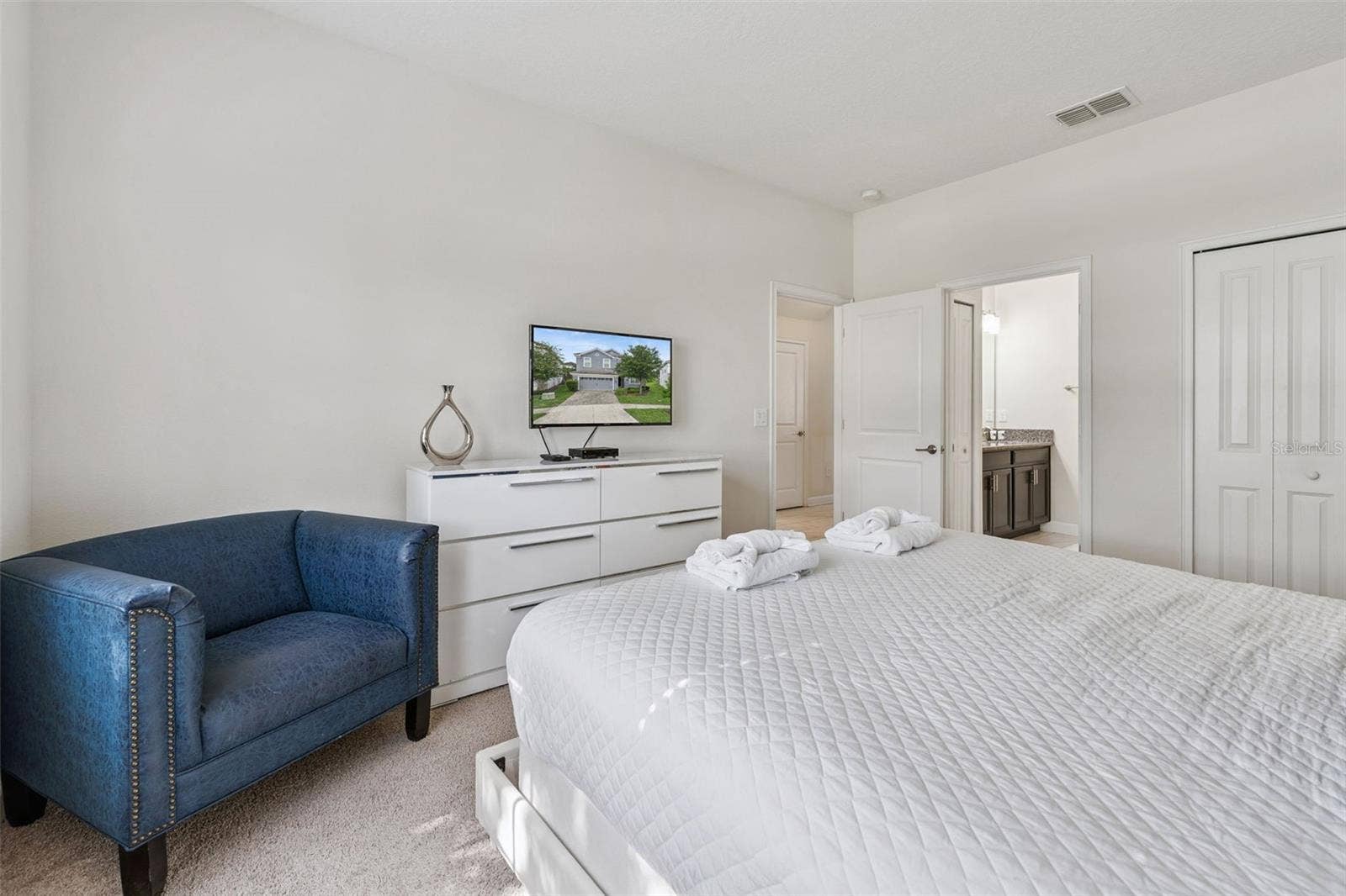 9038 STINGER DRIVE, Davenport, FL 33896 9038 STINGER DRIVE, Davenport, FL 33896