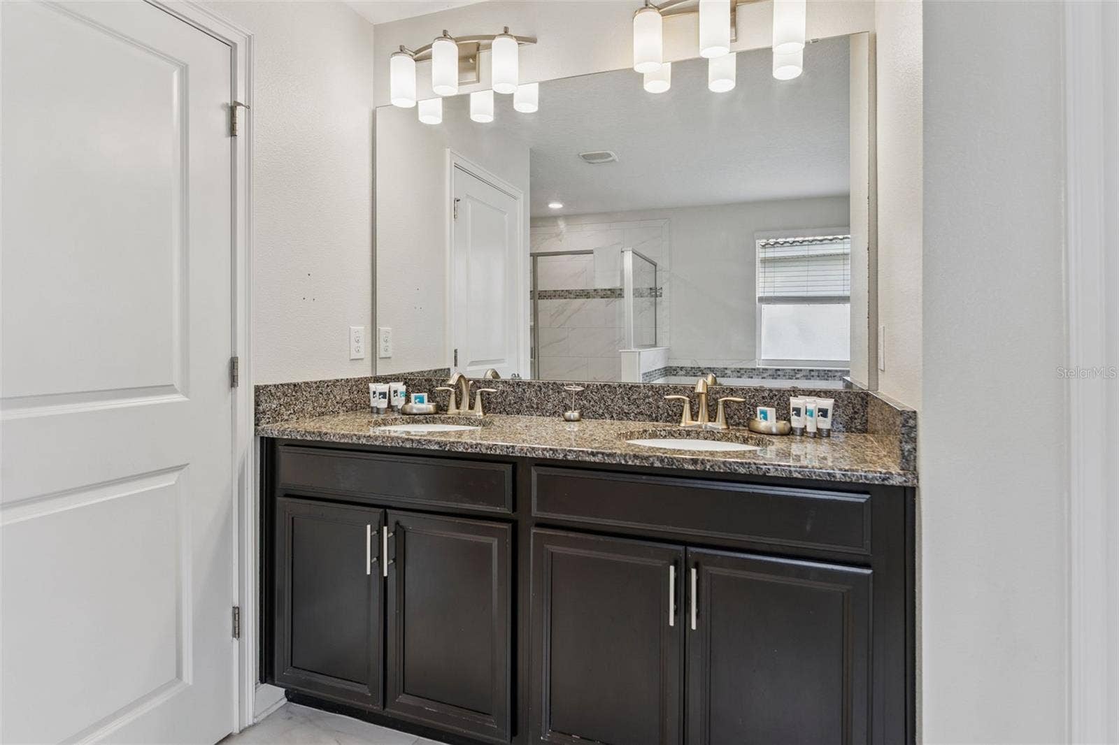 9038 STINGER DRIVE, Davenport, FL 33896 9038 STINGER DRIVE, Davenport, FL 33896