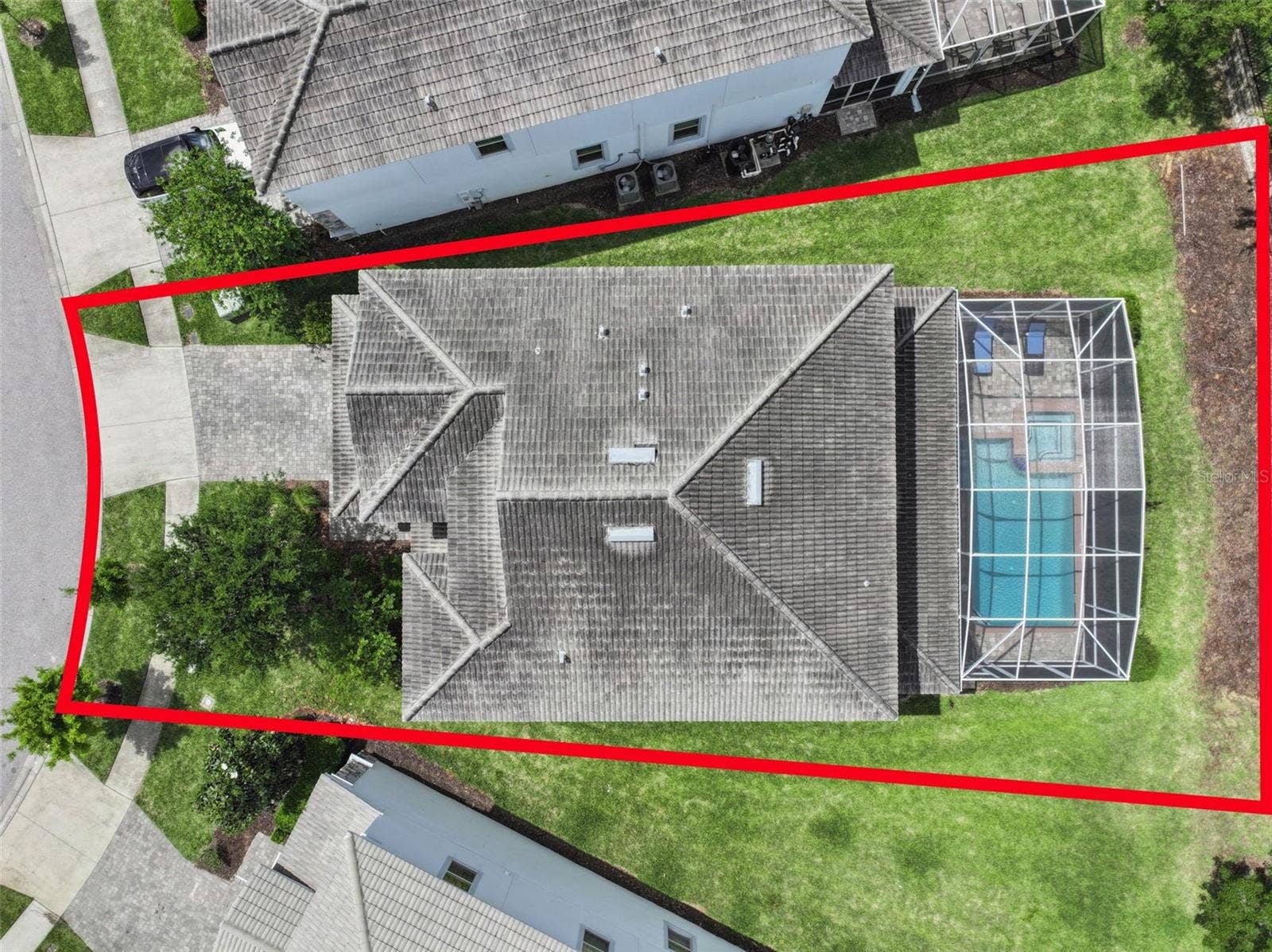 9038 STINGER DRIVE, Davenport, FL 33896 9038 STINGER DRIVE, Davenport, FL 33896