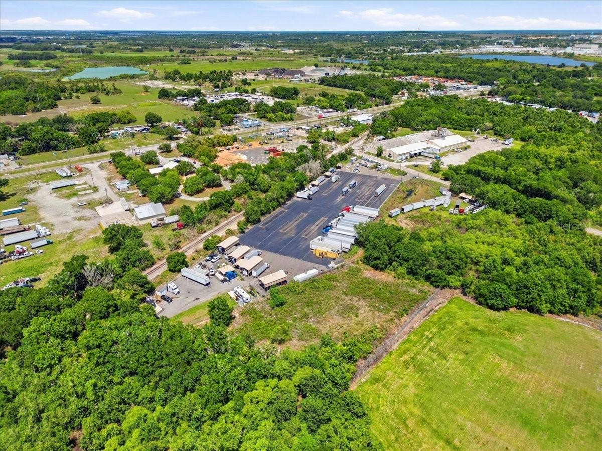 100 S AIRPORT ROAD, Lake Wales, FL 33859 100 S AIRPORT ROAD, Lake Wales, FL 33859