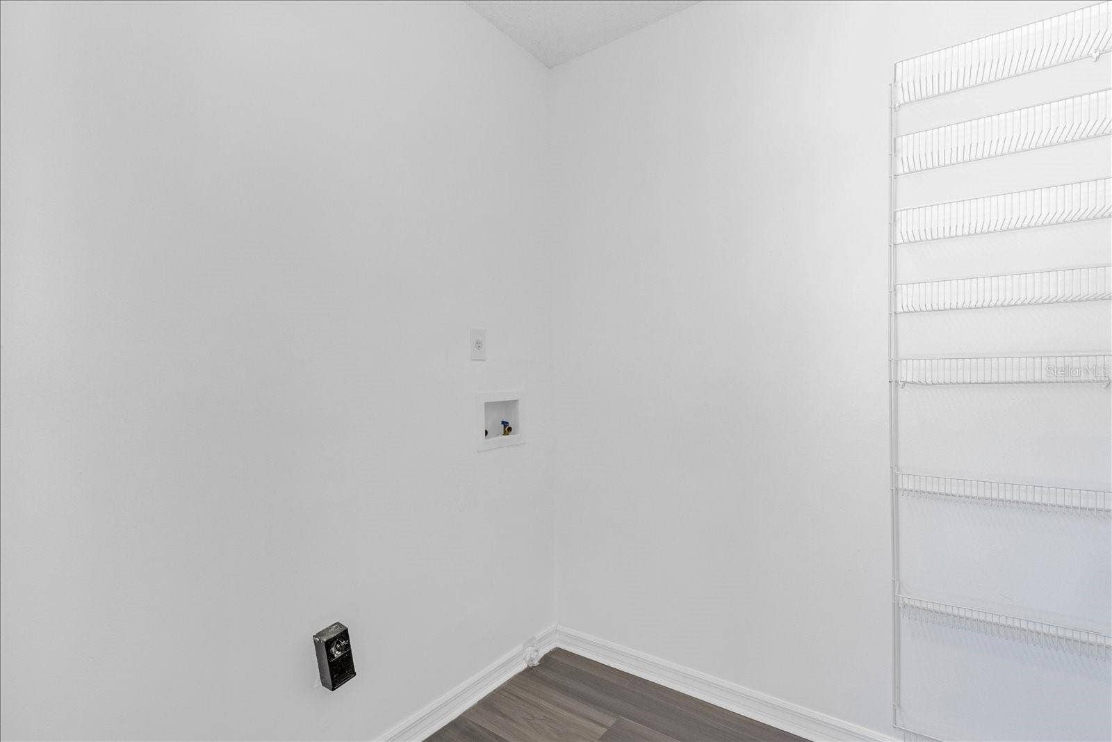 9011 CHAPMAN OAK COURT, Windermere, FL 34786 9011 CHAPMAN OAK COURT, Windermere, FL 34786