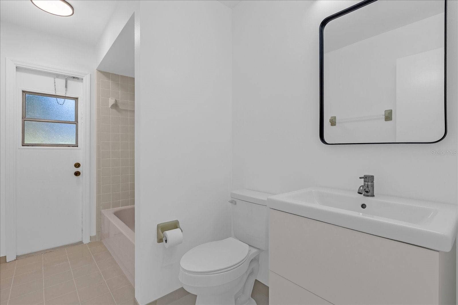 9011 CHAPMAN OAK COURT, Windermere, FL 34786 9011 CHAPMAN OAK COURT, Windermere, FL 34786