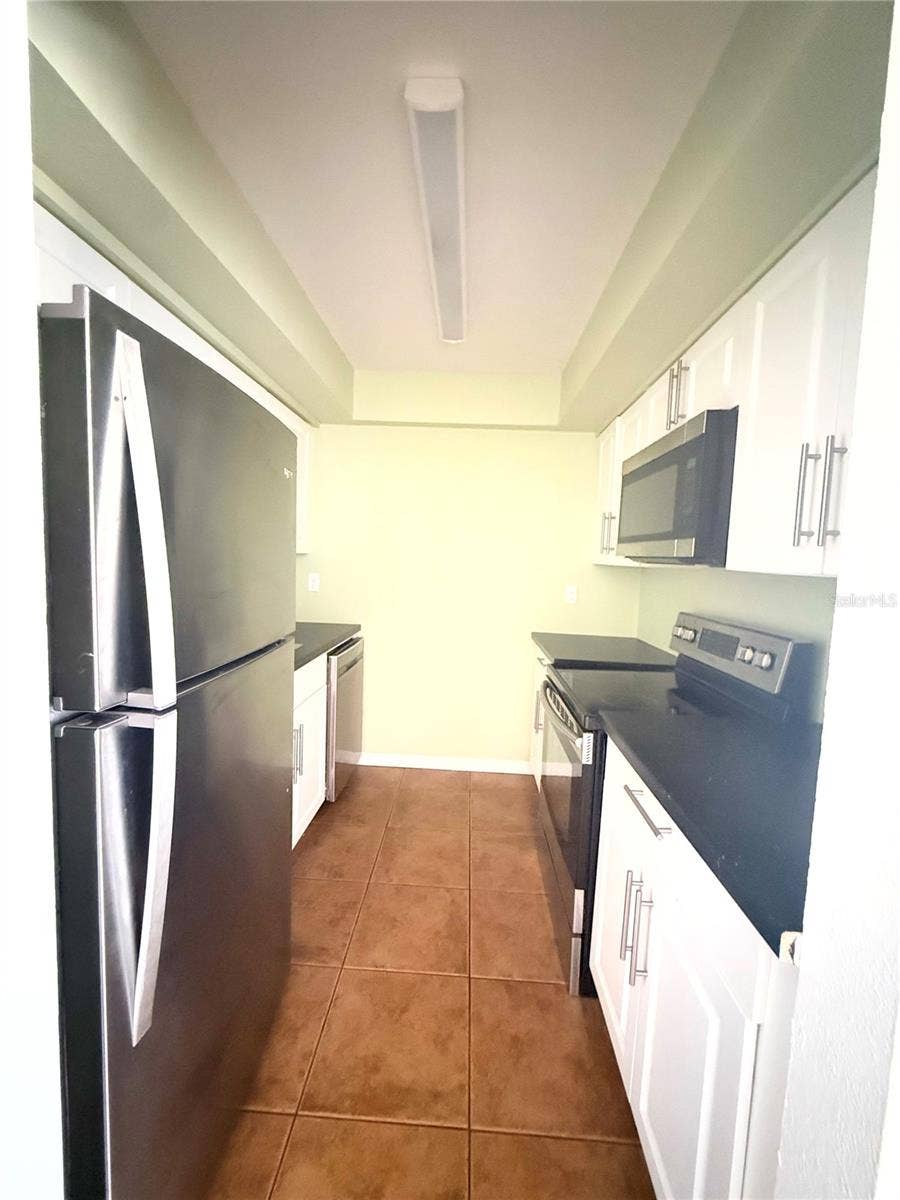 1000 LAKE OF THE WOODS BOULEVARD, #101B, Casselberry, FL 32730 kitchen
