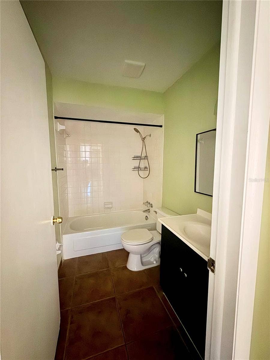 1000 LAKE OF THE WOODS BOULEVARD, #101B, Casselberry, FL 32730 bathroom