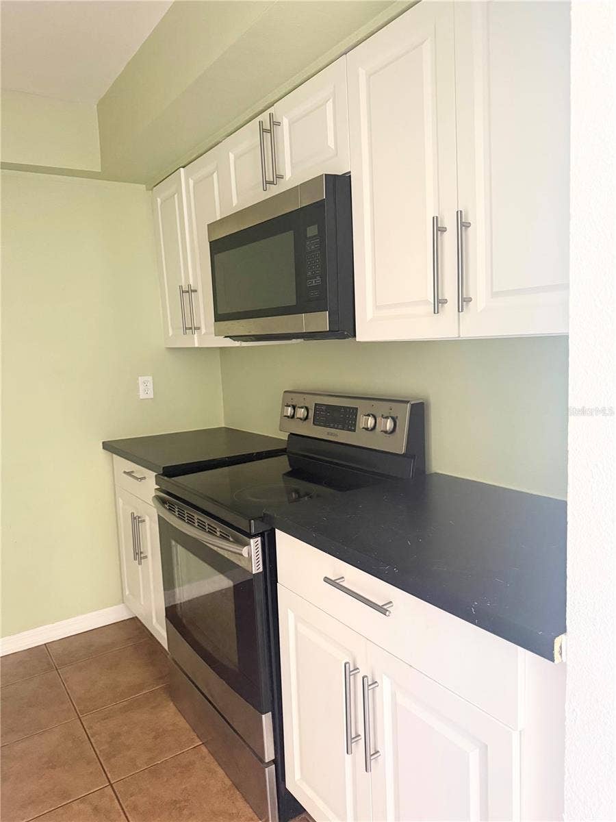 1000 LAKE OF THE WOODS BOULEVARD, #101B, Casselberry, FL 32730 kitchen