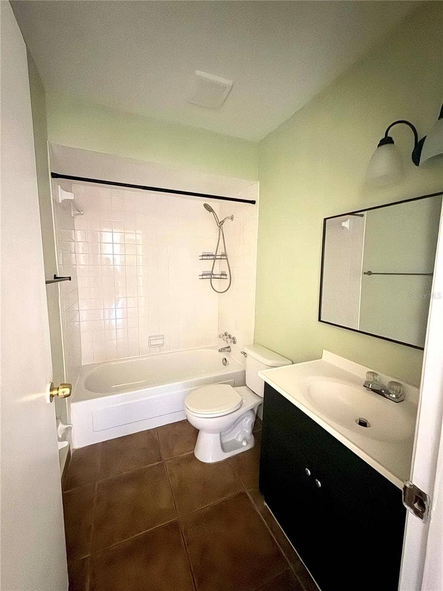 1000 LAKE OF THE WOODS BOULEVARD, #101B, Casselberry, FL 32730 bathroom