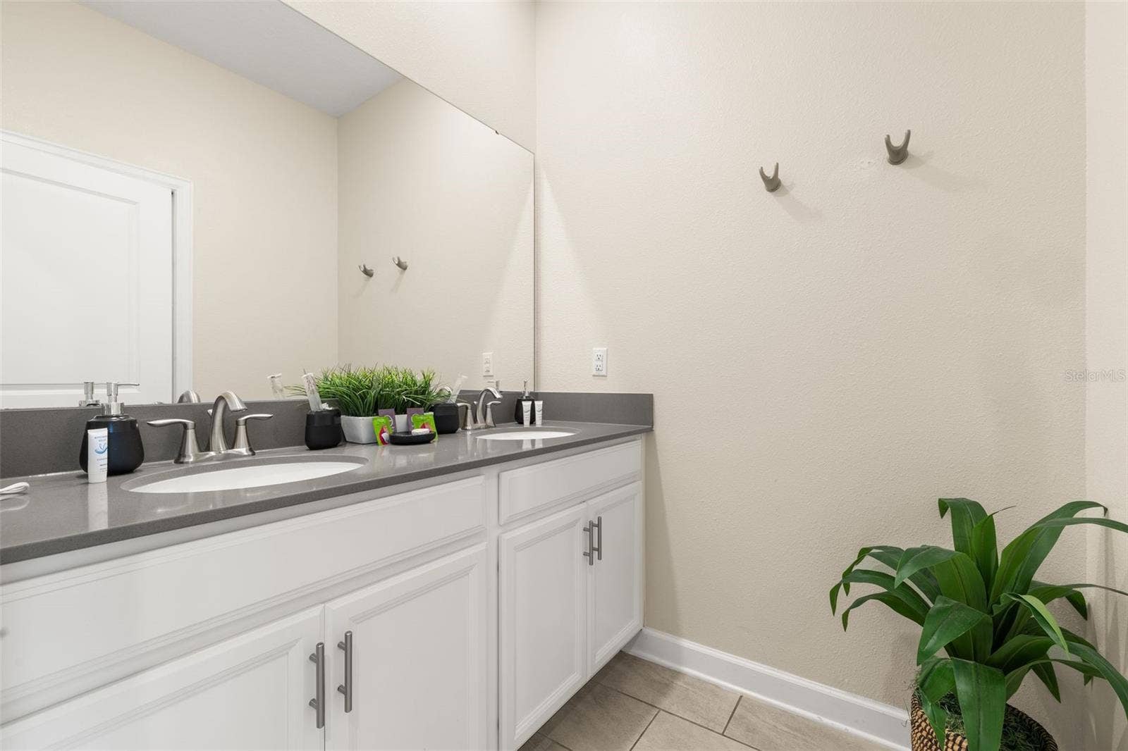 1176 CHALLENGE DRIVE, Davenport, FL 33896 1176 CHALLENGE DRIVE, Davenport, FL 33896