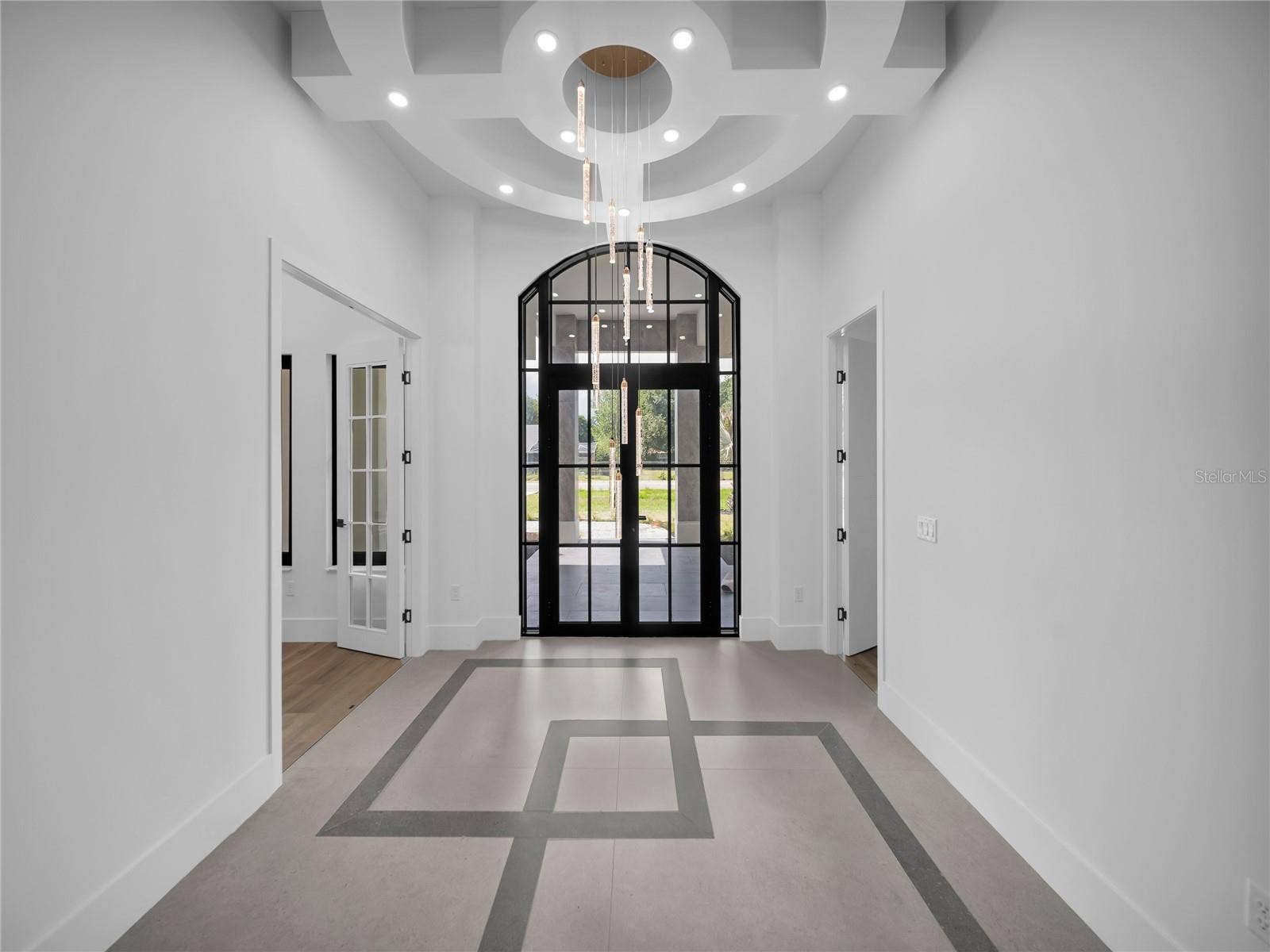 11241 OSWALT ROAD, Clermont, FL 34711 Dramatic foyer with custom ceiling detail