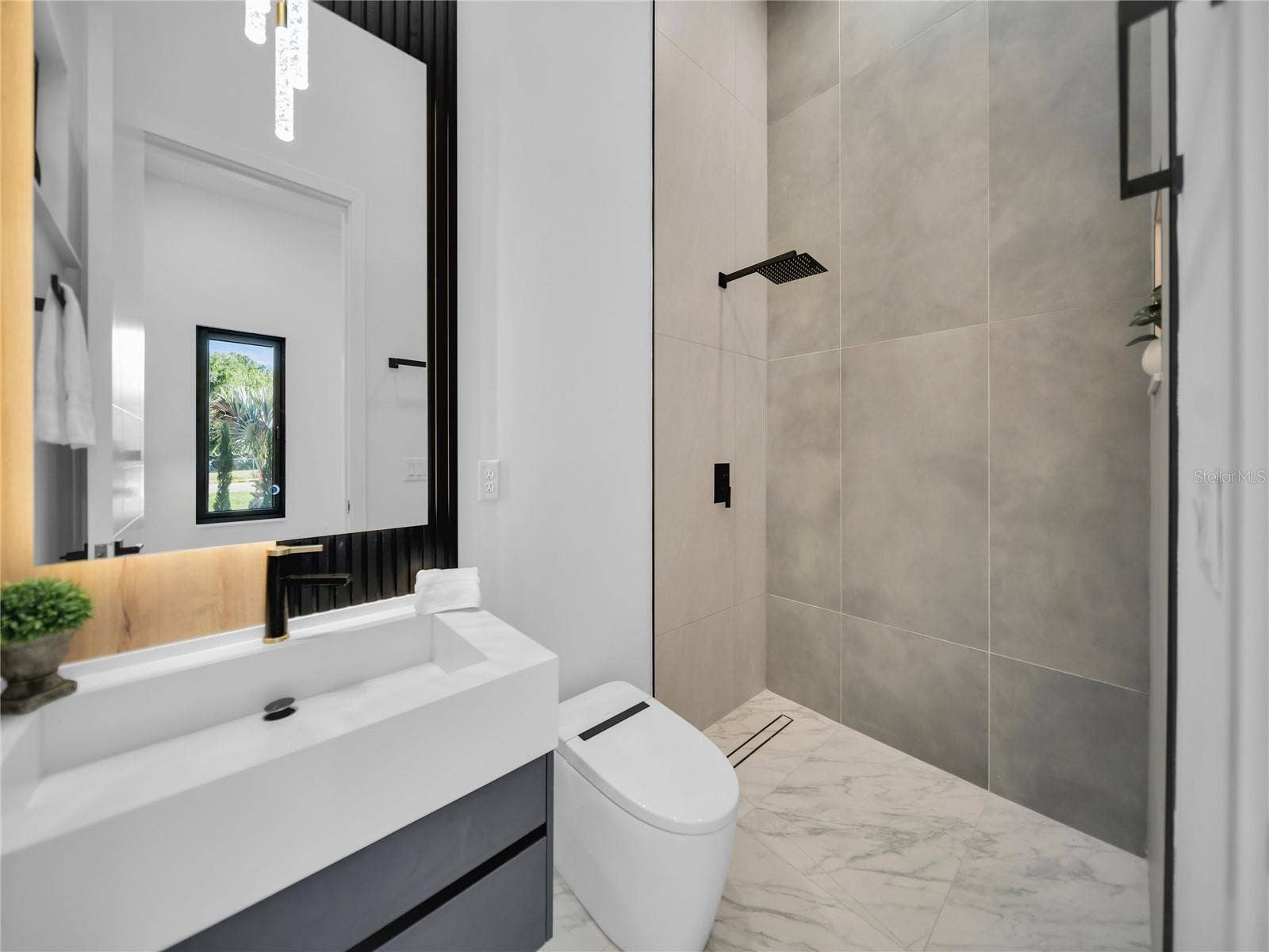 11241 OSWALT ROAD, Clermont, FL 34711 Contemporary secondary bathroom