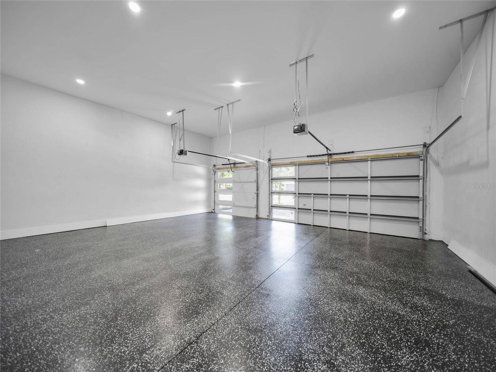11241 OSWALT ROAD, Clermont, FL 34711 Oversized three-car garage