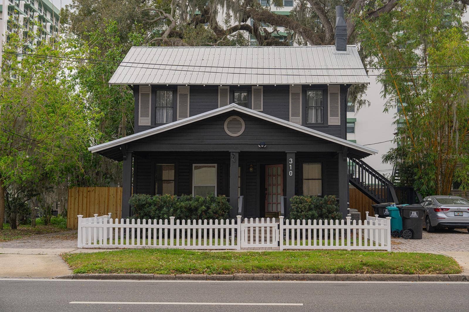 310 E ANDERSON STREET, Orlando, FL 32801 Versatile Duplex Live, Work & Invest