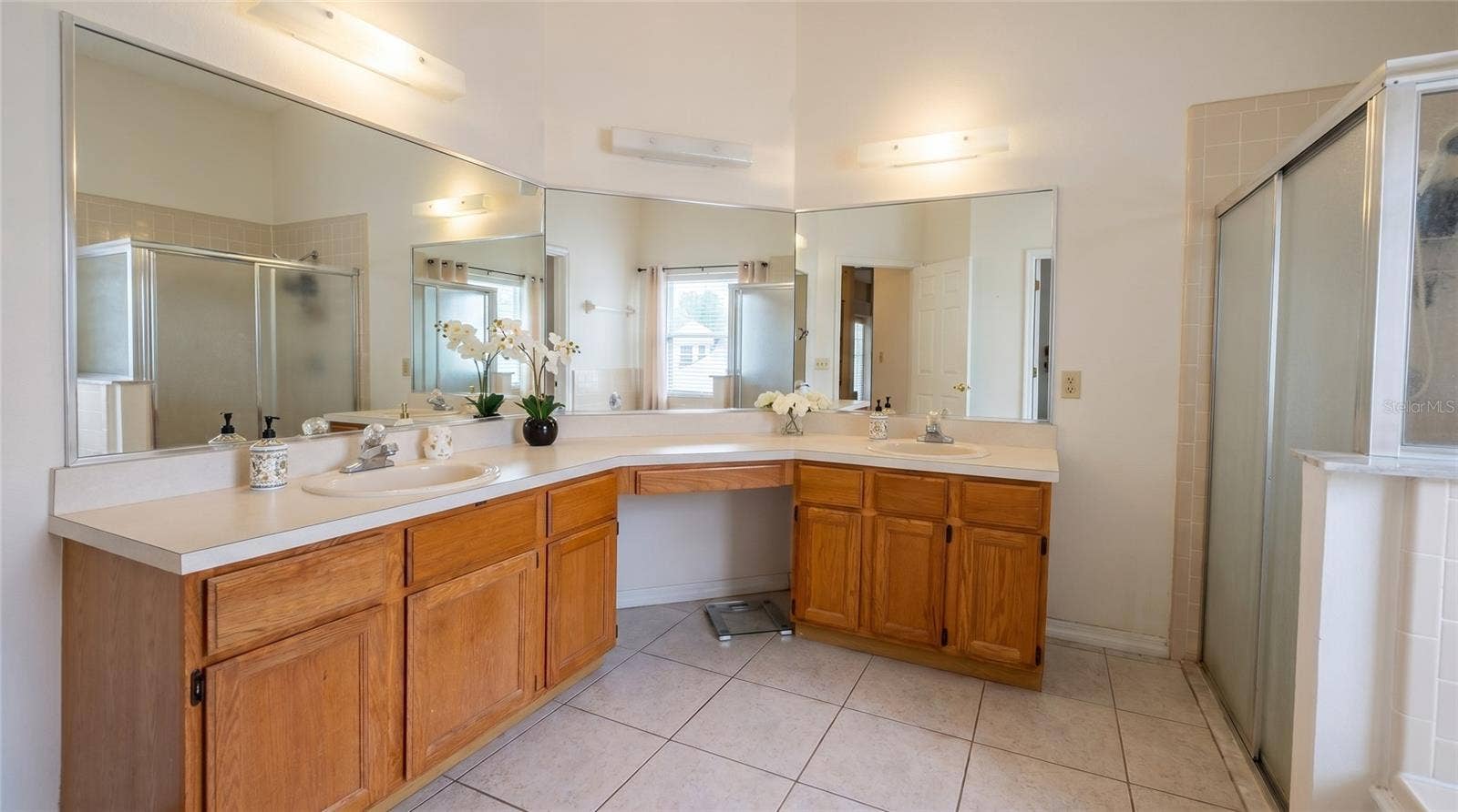 2003 TIPTREE CIRCLE, Orlando, FL 32837 2003 TIPTREE CIRCLE, Orlando, FL 32837