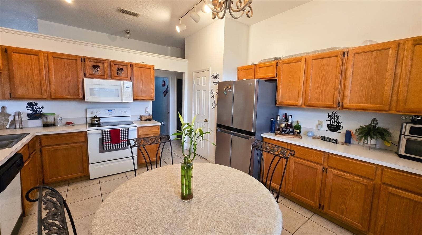 2003 TIPTREE CIRCLE, Orlando, FL 32837 2003 TIPTREE CIRCLE, Orlando, FL 32837