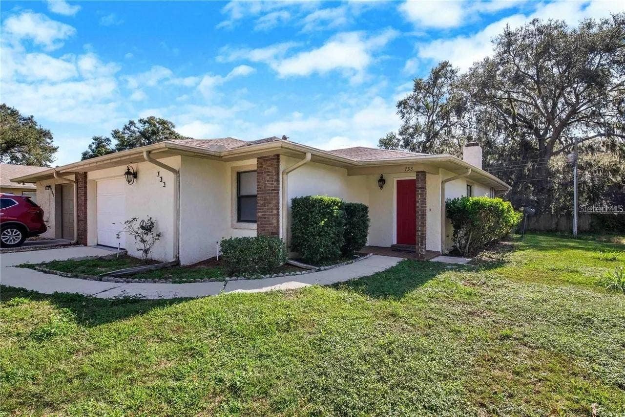 733 MIKASUKI DRIVE, Lakeland, FL 33813 733 MIKASUKI DRIVE, Lakeland, FL 33813