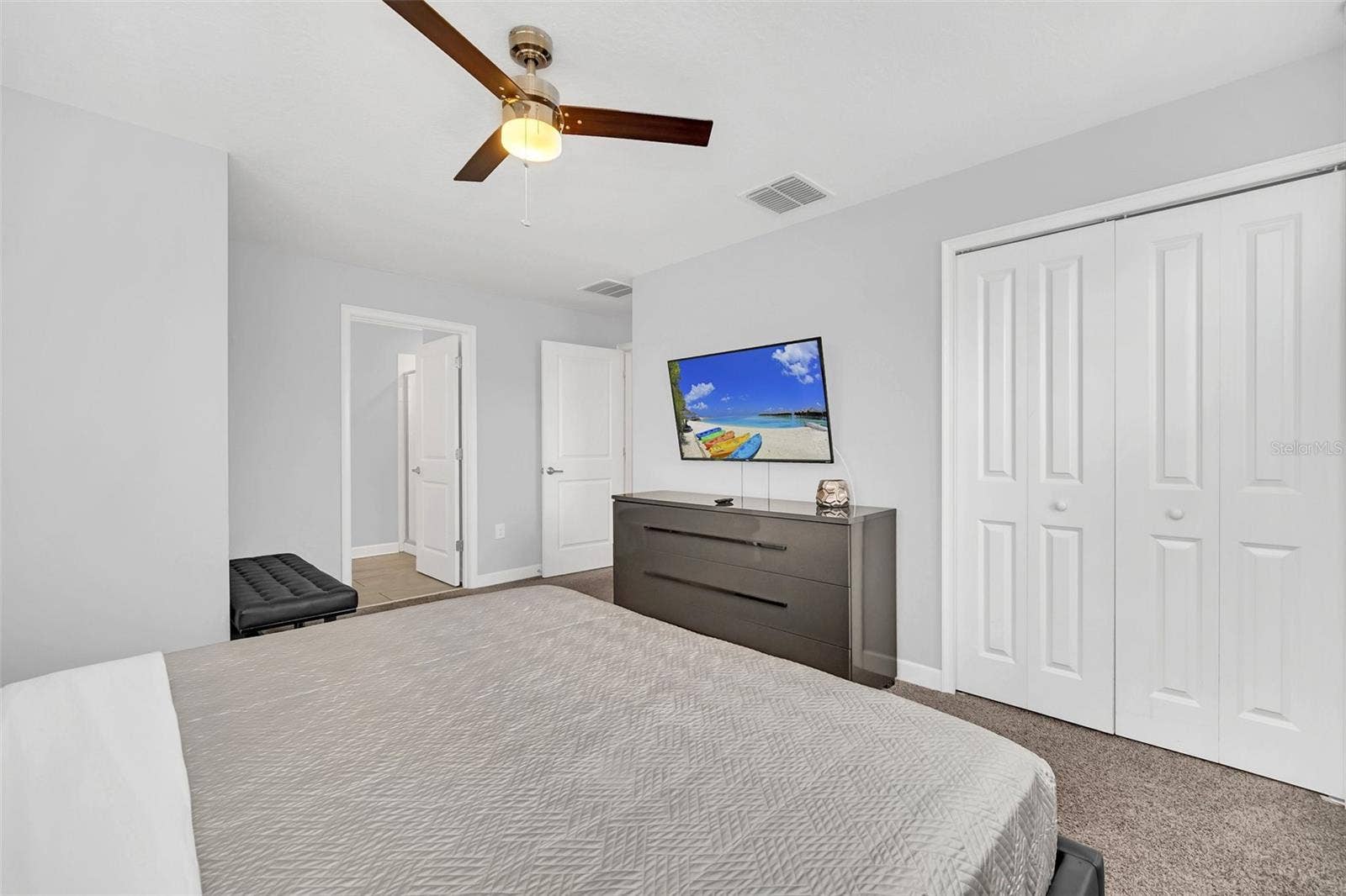 9017 DOGLEG DRIVE, Davenport, FL 33896 9017 DOGLEG DRIVE, Davenport, FL 33896
