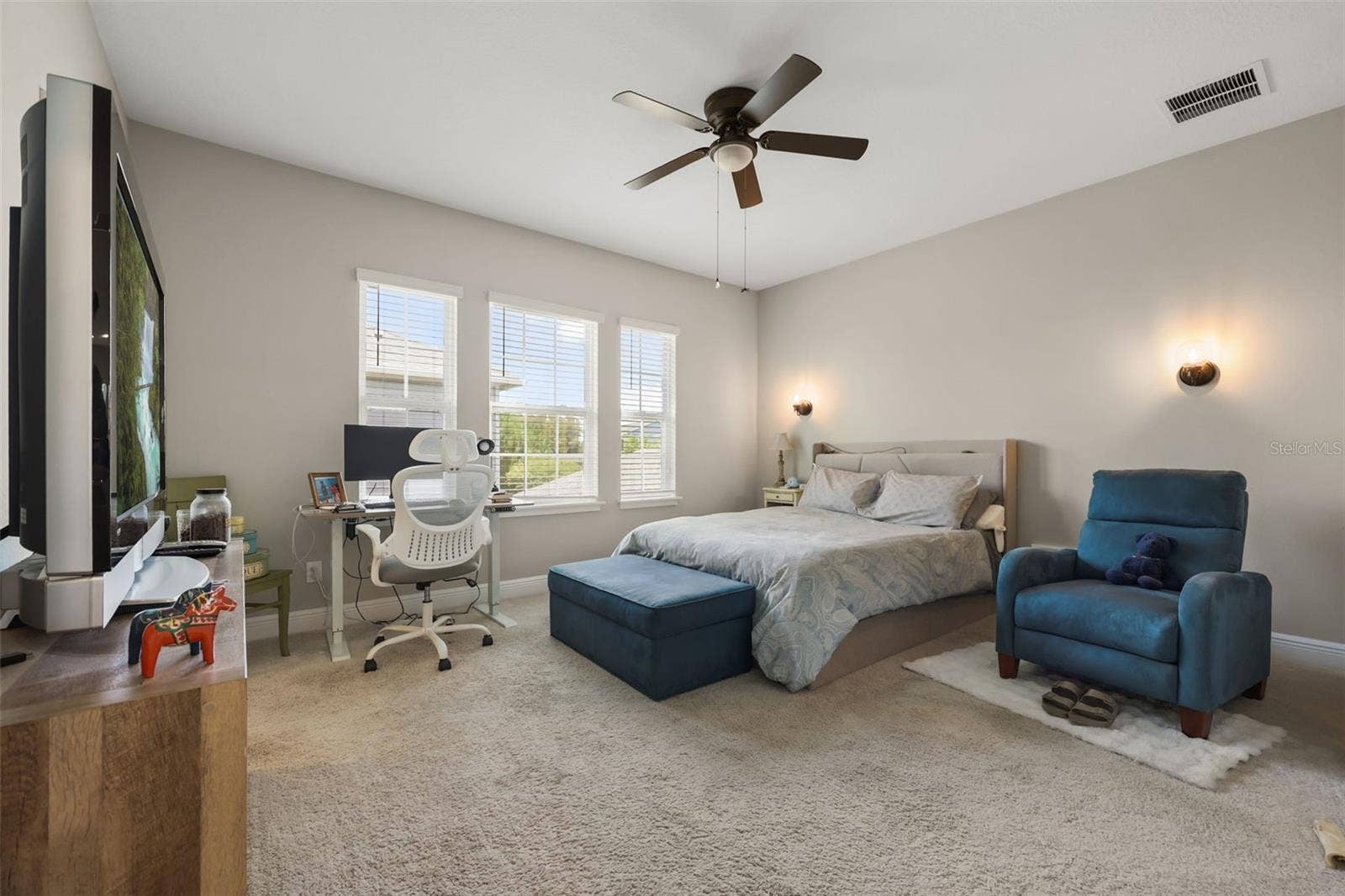 7805 NEMOURS PARKWAY, Orlando, FL 32827 7805 NEMOURS PARKWAY, Orlando, FL 32827