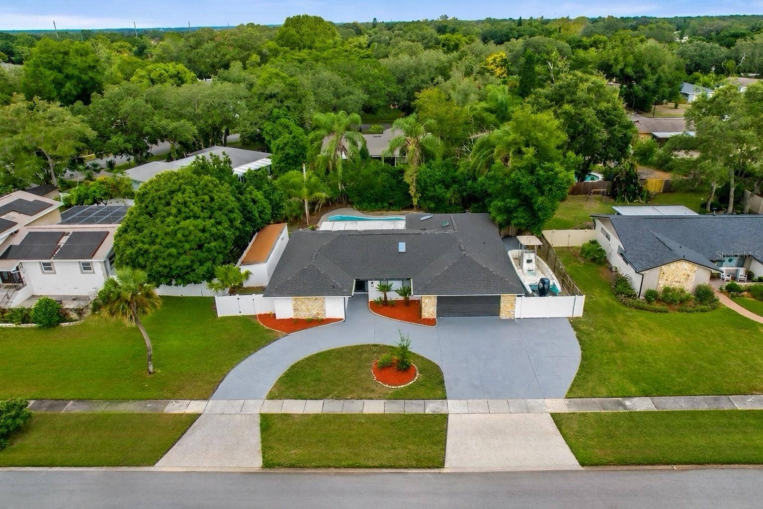 8241 CARAWAY DRIVE, Orlando, FL 32819 8241 CARAWAY DRIVE, Orlando, FL 32819