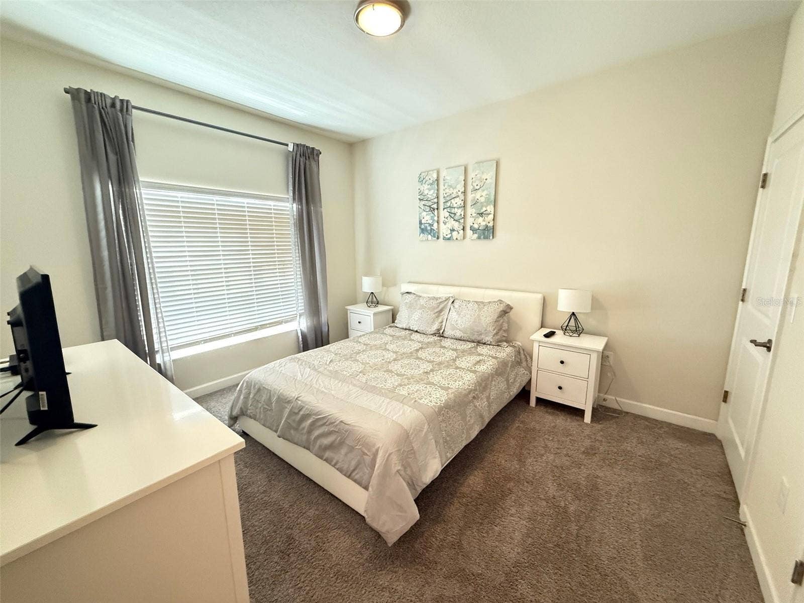 9055 DOGLEG DRIVE, Davenport, FL 33896 9055 DOGLEG DRIVE, Davenport, FL 33896