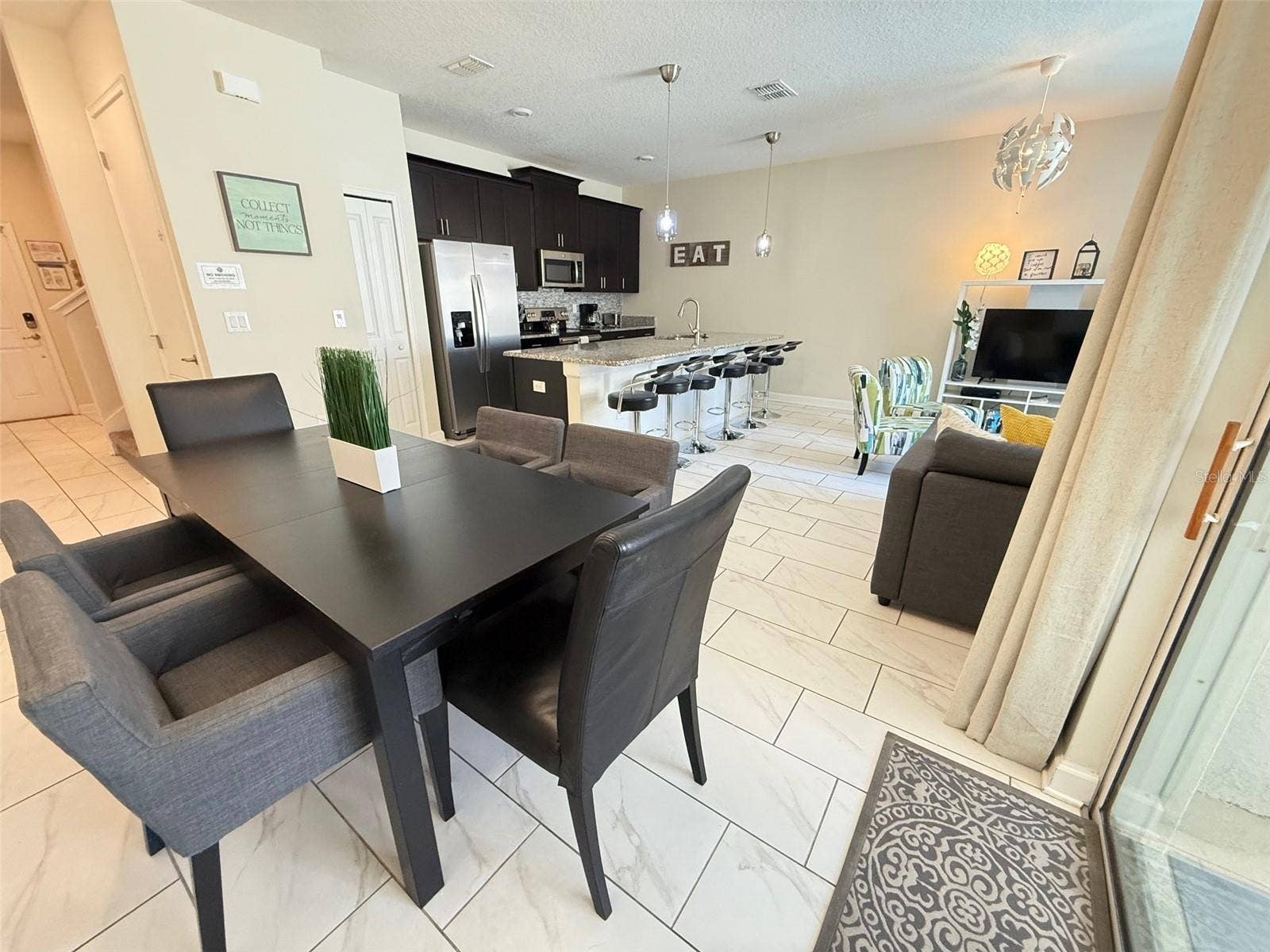9055 DOGLEG DRIVE, Davenport, FL 33896 9055 DOGLEG DRIVE, Davenport, FL 33896
