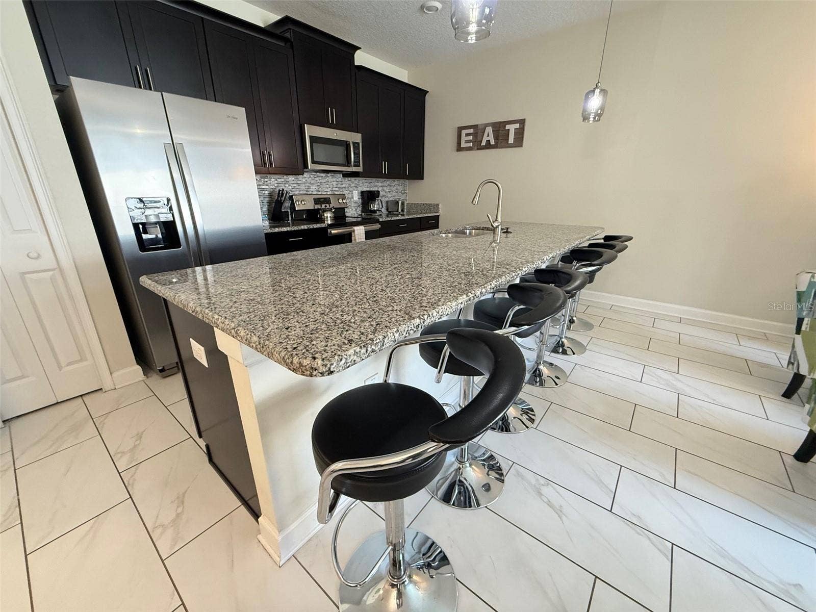 9055 DOGLEG DRIVE, Davenport, FL 33896 9055 DOGLEG DRIVE, Davenport, FL 33896