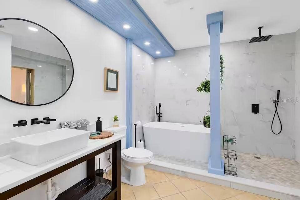 1326 SEVEN EAGLES COURT, #1326, Kissimmee, FL 34747 Master Bathroom