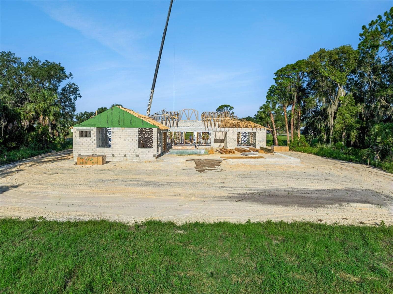 3654 HIDDEN RIVER LANE, Tavares, FL 32778 Trusses Day!!