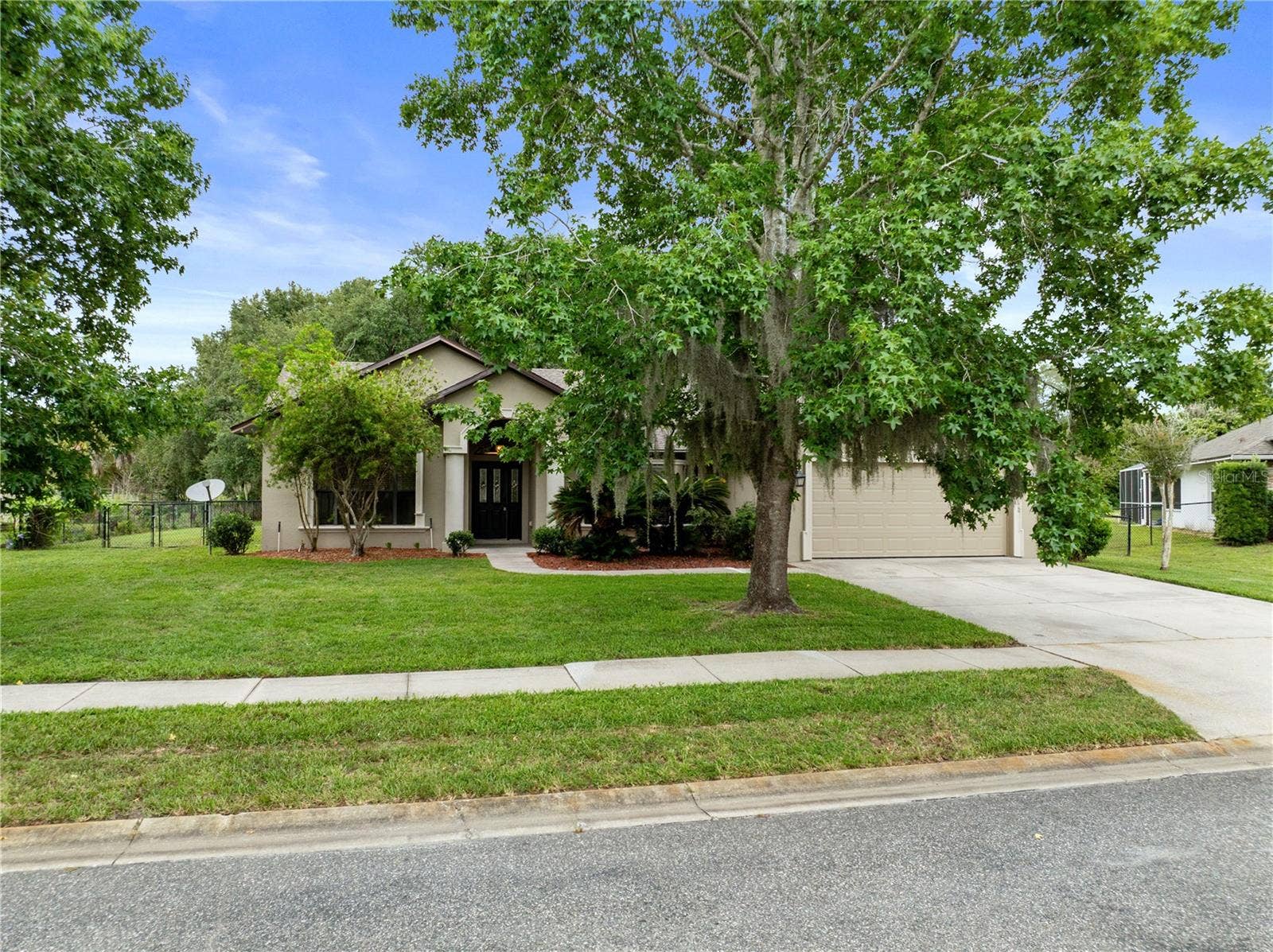 4924 RAYLENE WAY, St Cloud, FL 34771 4924 RAYLENE WAY, St Cloud, FL 34771