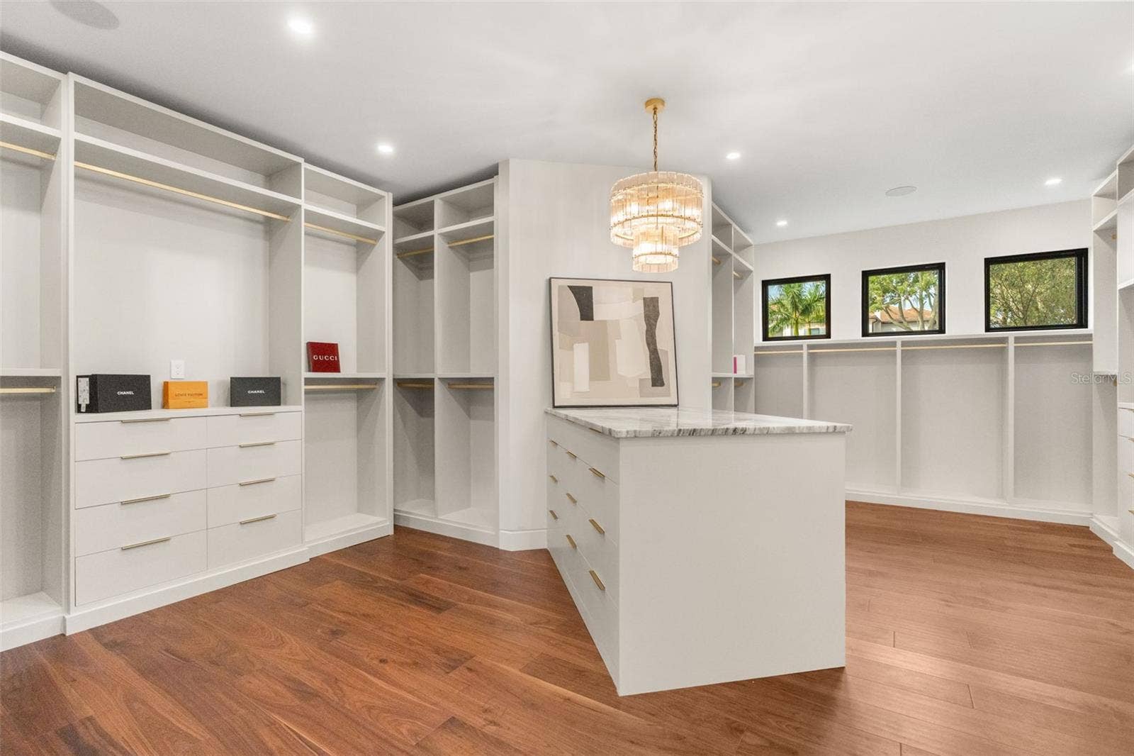 9117 BAY POINT DRIVE, Orlando, FL 32819 Huge walk in closet