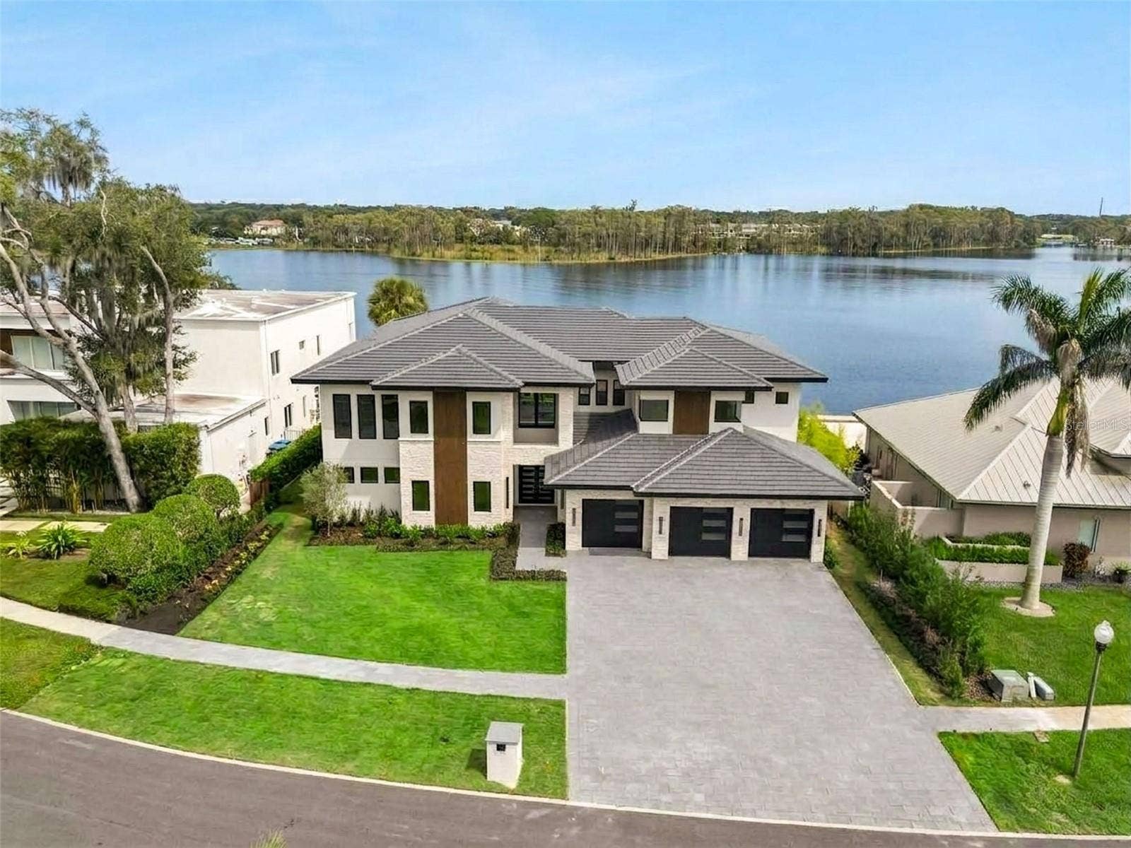 9117 BAY POINT DRIVE, Orlando, FL 32819 Welcome to 9117 Bay Point Drive