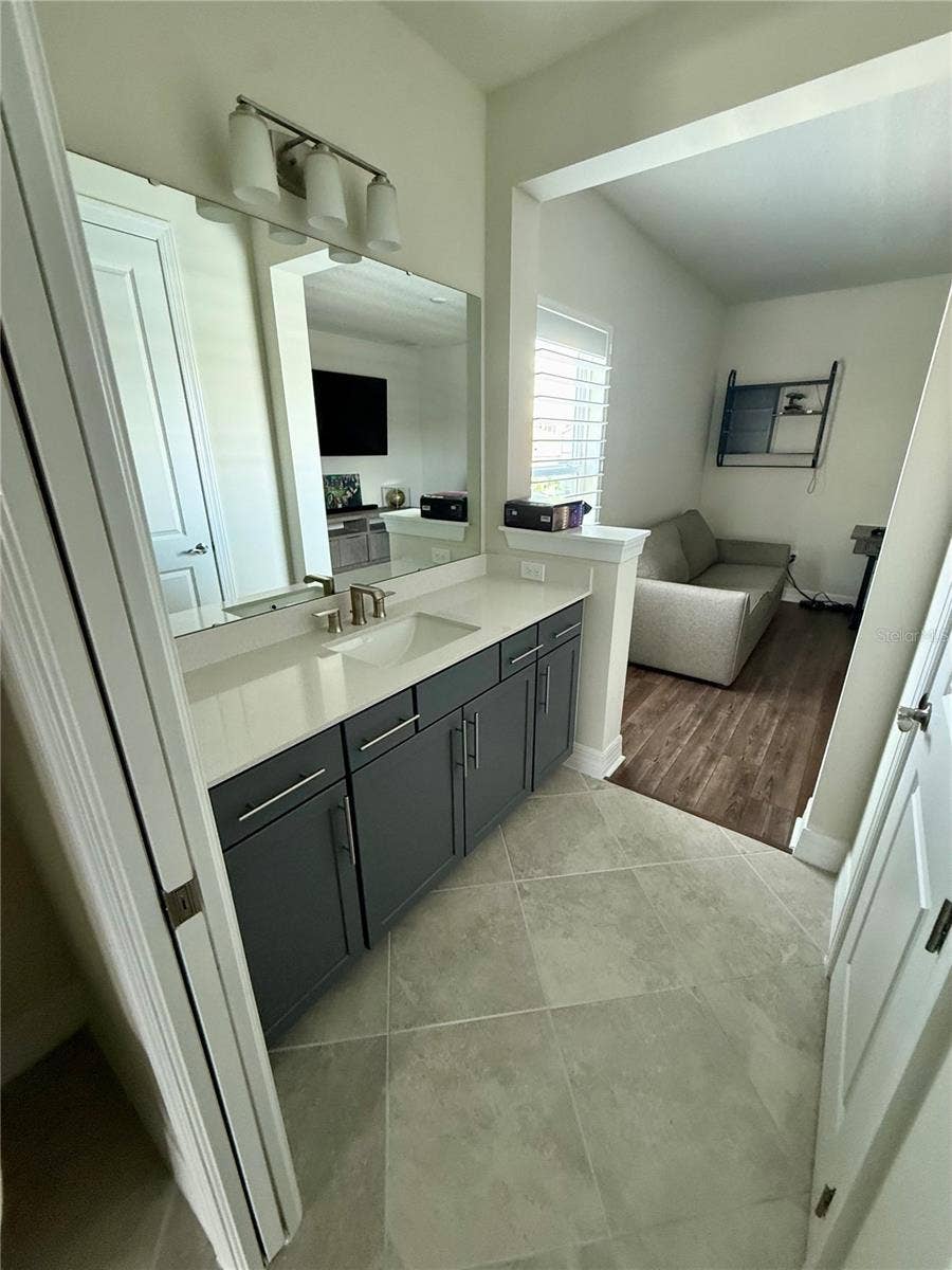 8441 PARK CLIFF WAY, Orlando, FL 32836 8441 PARK CLIFF WAY, Orlando, FL 32836