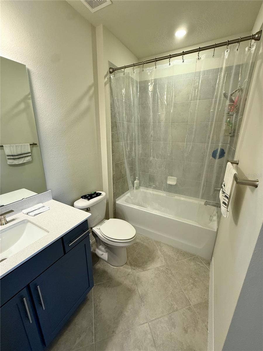 8441 PARK CLIFF WAY, Orlando, FL 32836 8441 PARK CLIFF WAY, Orlando, FL 32836