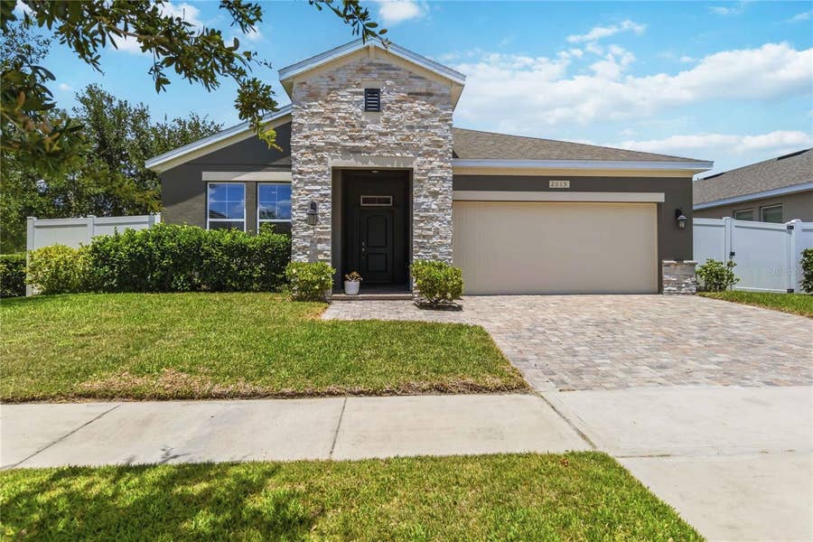 Property photo for 2015 BEACON LANDING CIRCLE, Orlando, FL