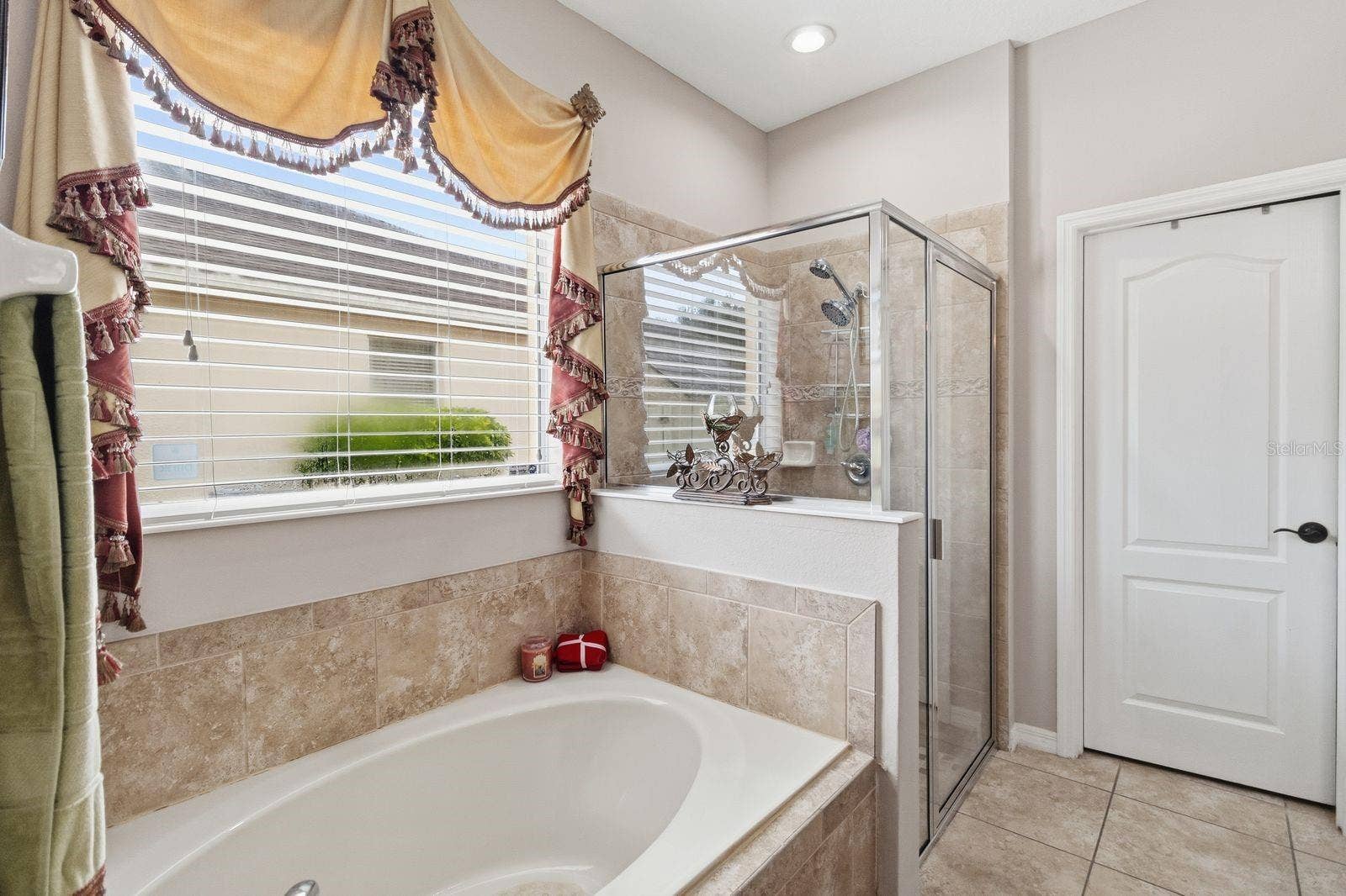 1821 PLANTATION OAK DRIVE, Orlando, FL 32824 1821 PLANTATION OAK DRIVE, Orlando, FL 32824