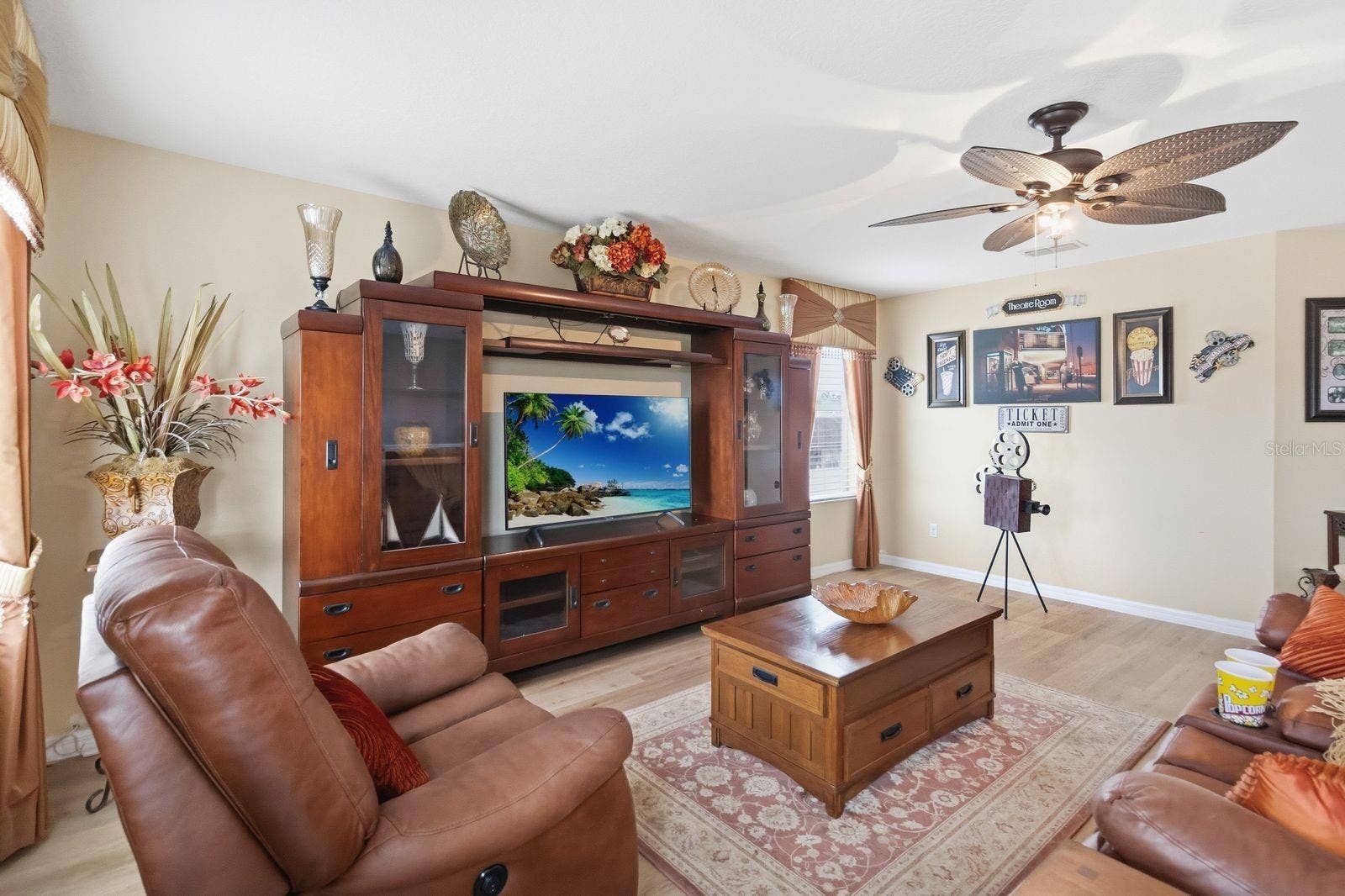 1821 PLANTATION OAK DRIVE, Orlando, FL 32824 1821 PLANTATION OAK DRIVE, Orlando, FL 32824