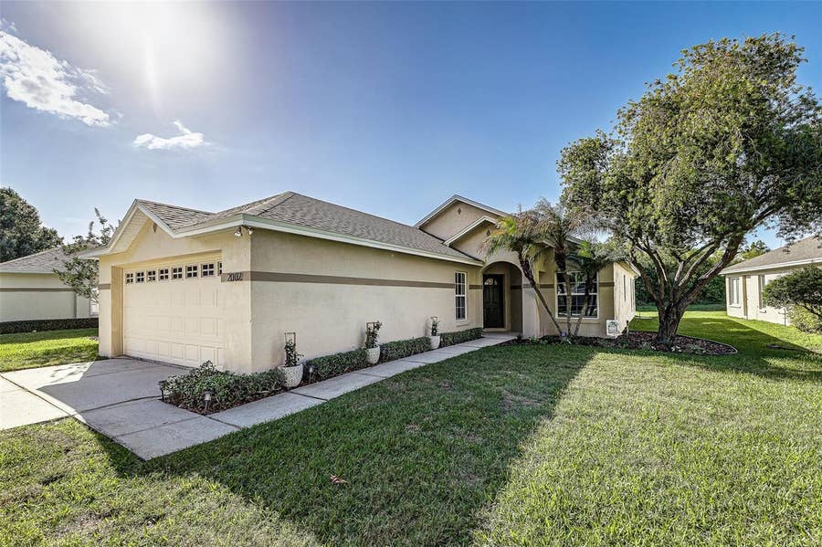Property photo for 2002 ROCKY POINTE DRIVE, Lakeland, FL