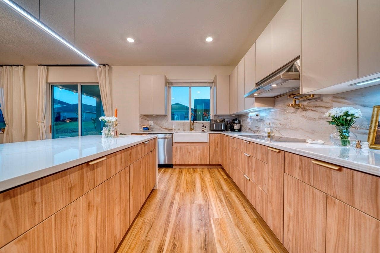 880 ALVANLEY COURT, Davenport, FL 33896 880 ALVANLEY COURT, Davenport, FL 33896