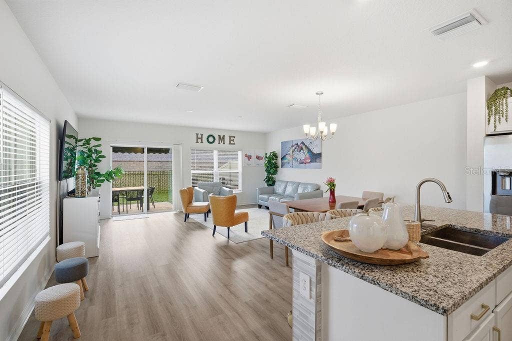 9418 WESTSIDE HILLS DRIVE, Davenport, FL 33896