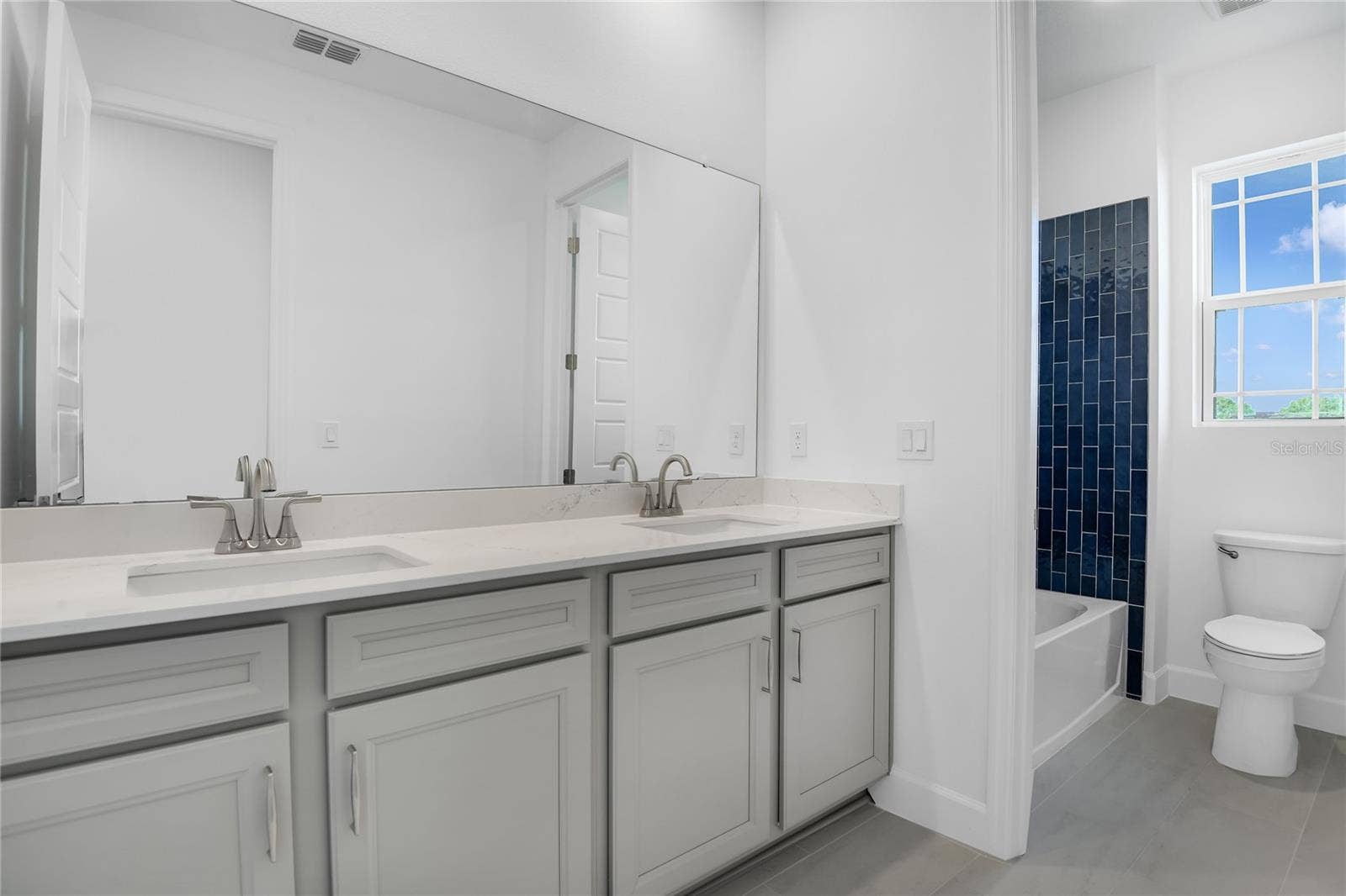 3040 WOODCLIFF LAKE CIRCLE, Clermont, FL 34711 3040 WOODCLIFF LAKE CIRCLE, Clermont, FL 34711