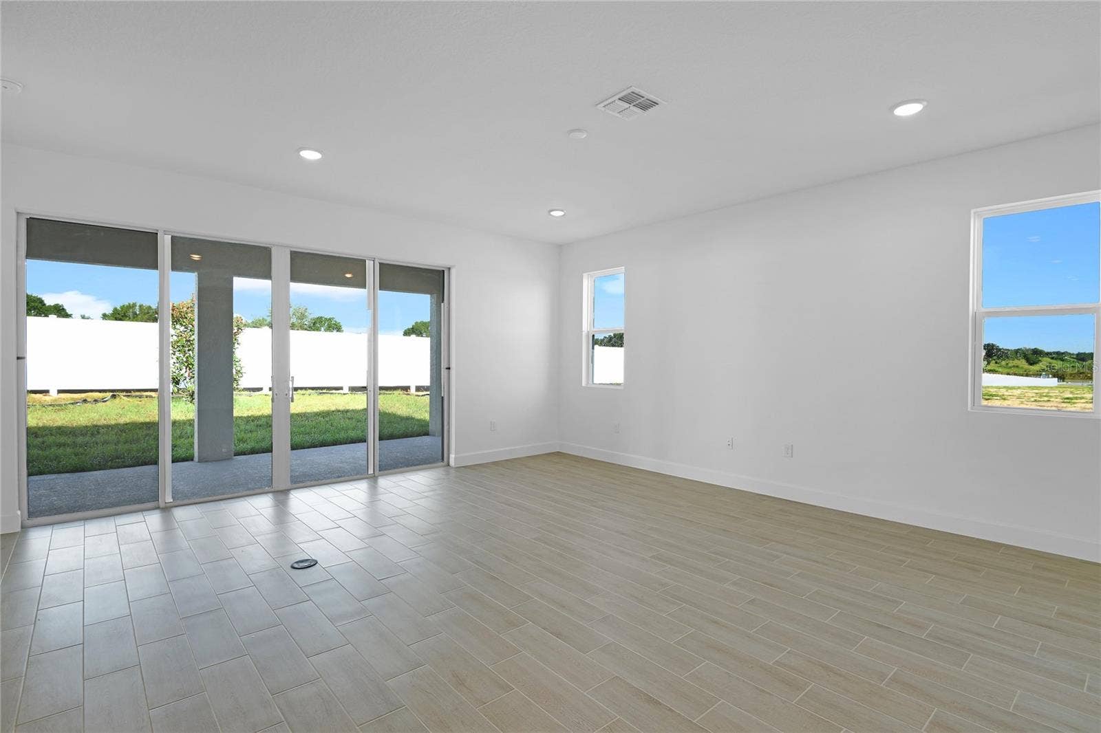 3037 WOODCLIFF LAKE CIRCLE, Clermont, FL 34711 3037 WOODCLIFF LAKE CIRCLE, Clermont, FL 34711