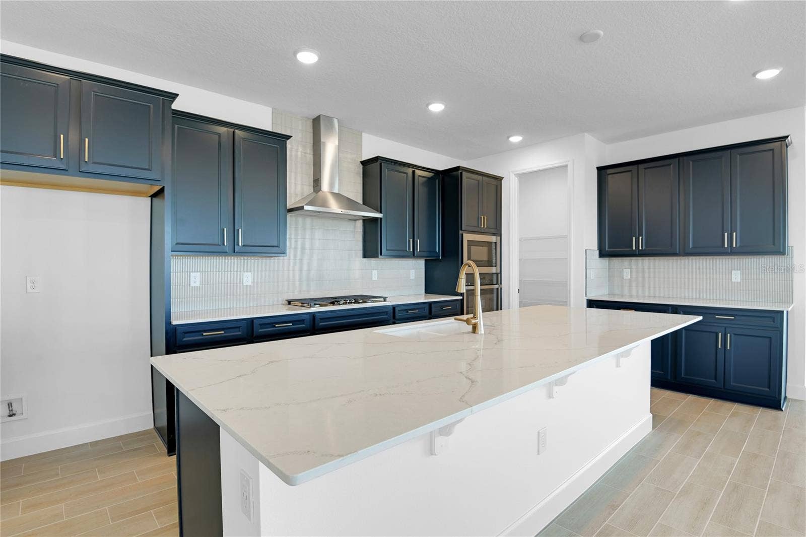 3037 WOODCLIFF LAKE CIRCLE, Clermont, FL 34711 3037 WOODCLIFF LAKE CIRCLE, Clermont, FL 34711