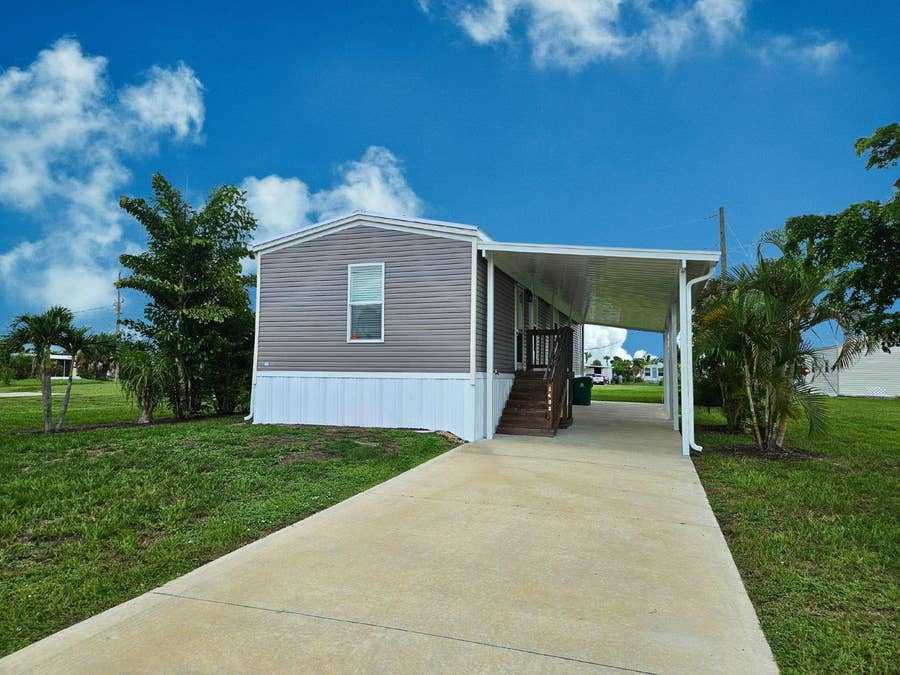 Property photo for 1433 SEAGULL DRIVE, Englewood, FL